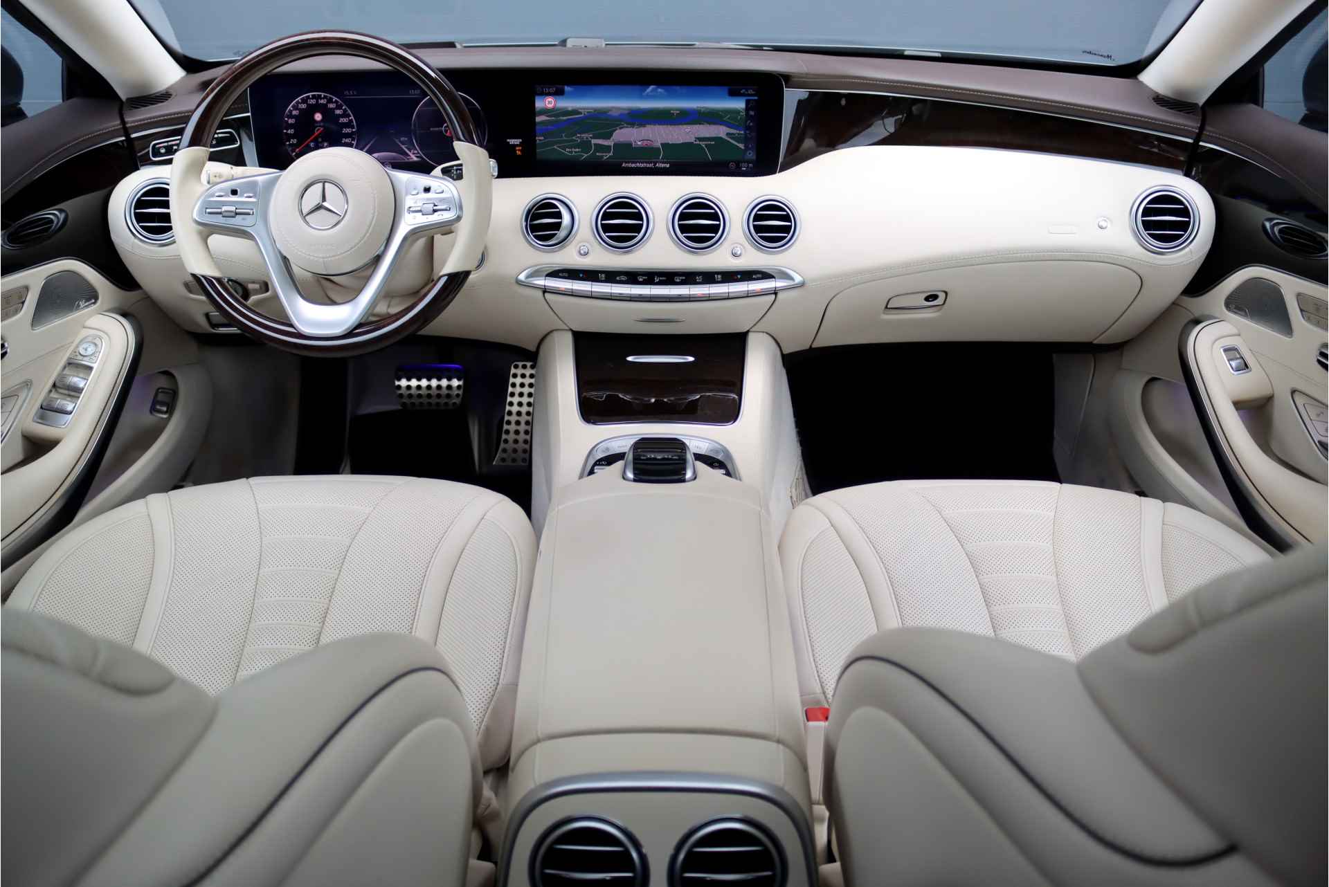 Mercedes-Benz S-Klasse Coupé 450 4MATIC Premium+ AMG Line Aut9 | Panoramadak | Stoelventilatie | Distronic+ | Verwarmd Stuurwiel | Massage | Burmester | Vlakkenverwarming | HUD | DAB | Keyless Go | - 3/53