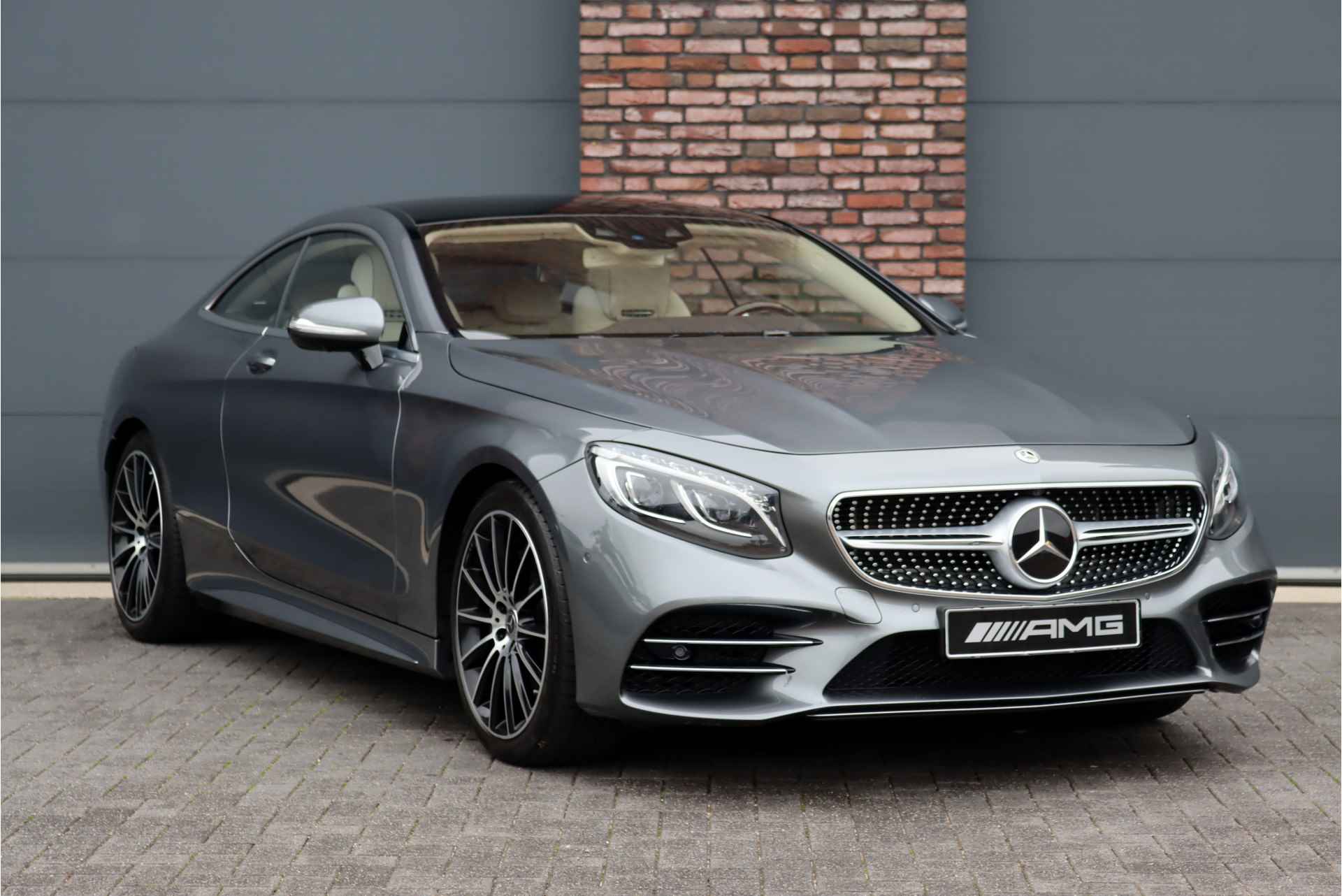 Mercedes-Benz S-Klasse Coupé 450 4MATIC Premium+ AMG Line Aut9 | Panoramadak | Stoelventilatie | Distronic+ | Verwarmd Stuurwiel | Massage | Burmester | Vlakkenverwarming | HUD | DAB | Keyless Go | - 4/53