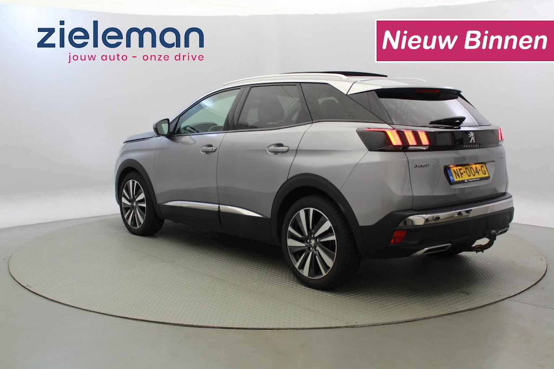 PEUGEOT 3008 1.2 PureTech PremiÃÂ¨re - Panorama, Digital Cockpit, Leer - 5/32