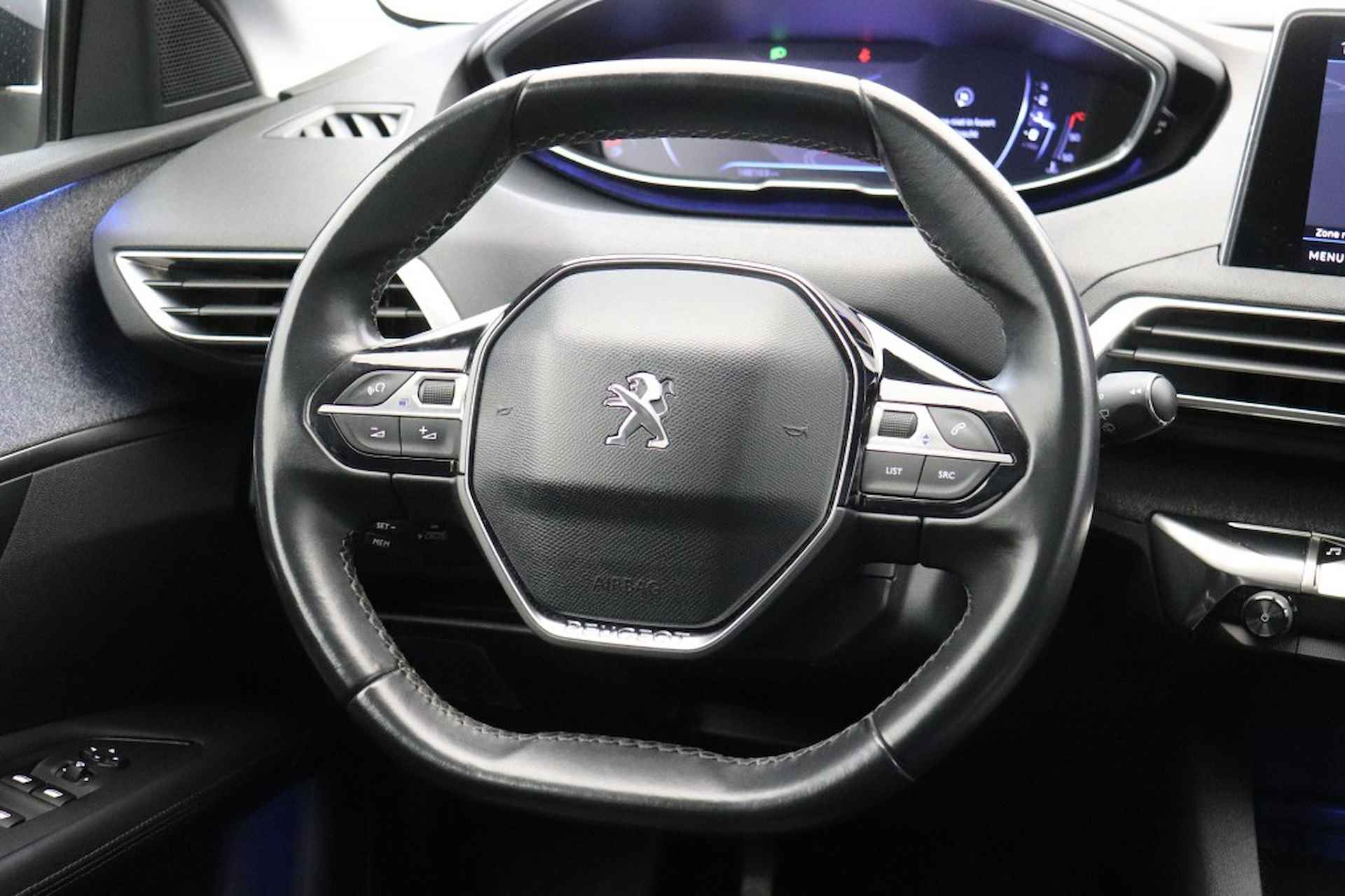 PEUGEOT 3008 1.2 PureTech PremiÃÂ¨re - Panorama, Digital Cockpit, Leer - 22/32