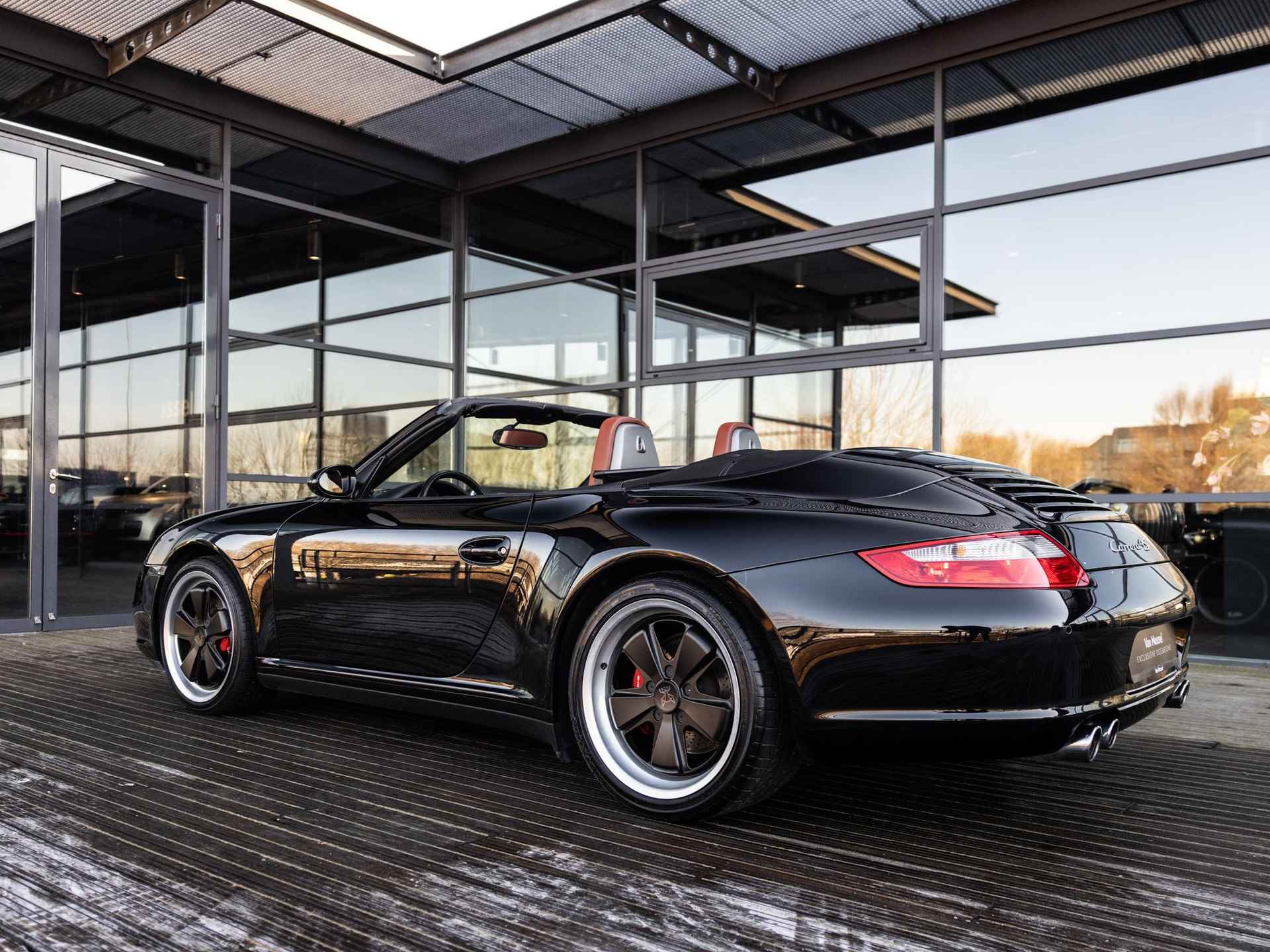 Porsche 911 Cabrio 3.8 Carrera 4S | SPORTCHRONO | FUCHS 19 INCH | NEDERLANDSE AUTO | LEDER DASHBOARD | BOSE AUDIO | STOELVERWARMING | - 6/54