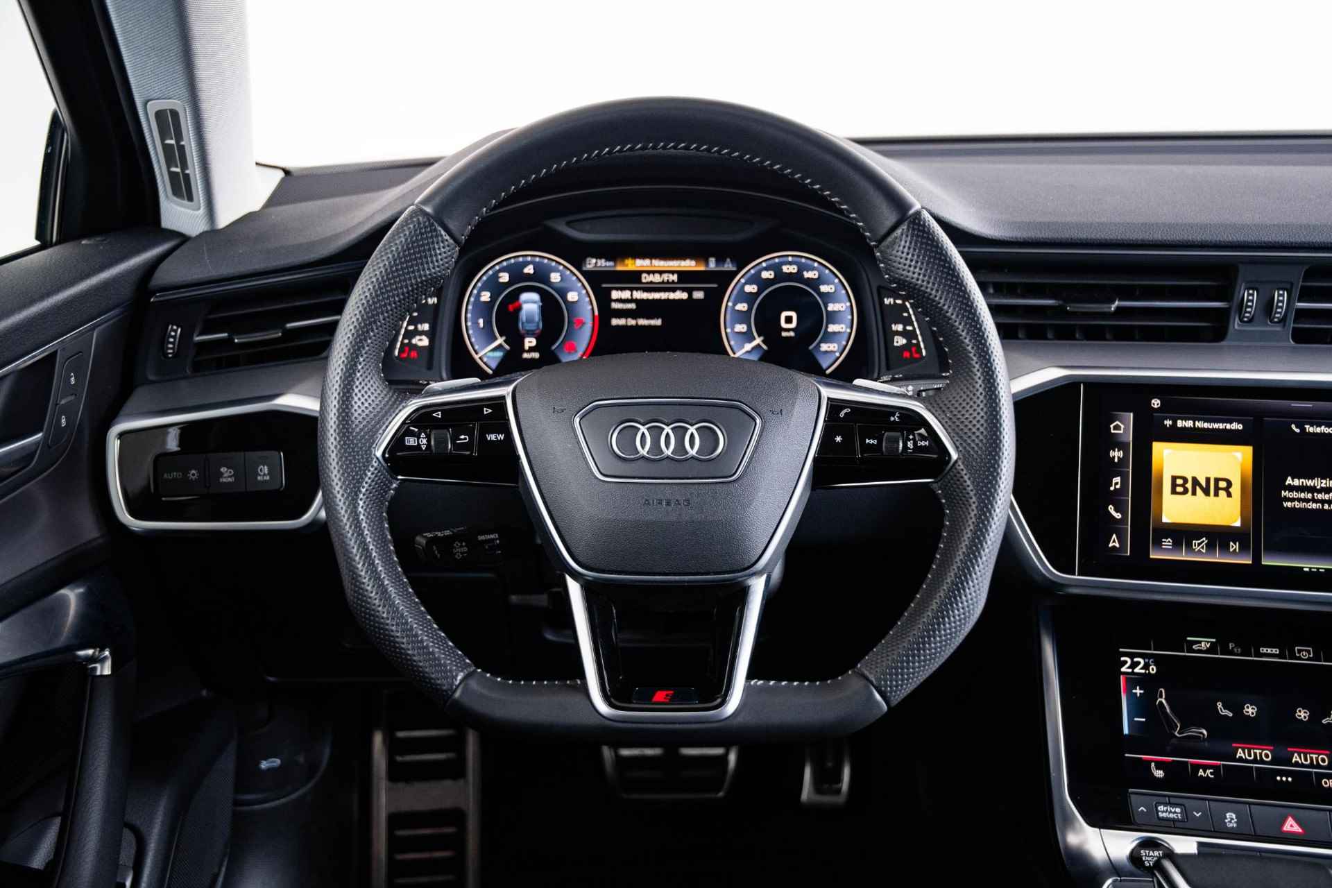 Audi A6 Avant 55 TFSI e quattro Competition Trekhaak - Stoelverwarming - Matrix LED - Assistentiepakket City & Tour - Sportstoel - Bekleding leder - MMI navigatie - 28/101