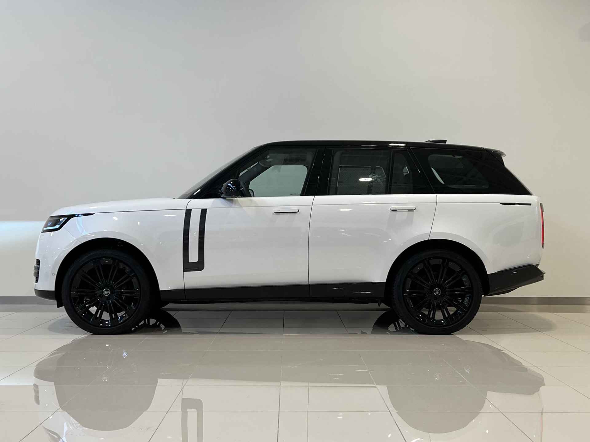 Land Rover Range Rover 3.0 D350 Autobiography MHEV | Signature Audio | Executive Seats - 2/27