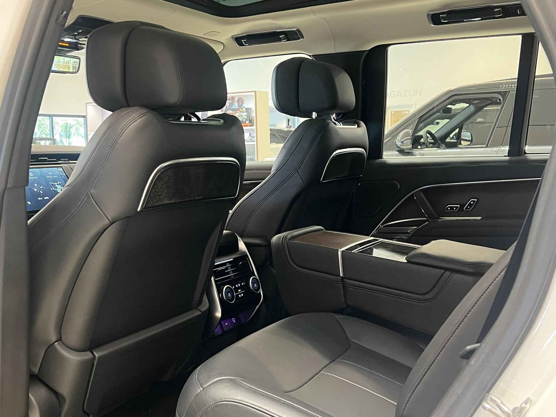 Land Rover Range Rover 3.0 D350 Autobiography MHEV | Signature Audio | Executive Seats - 9/27