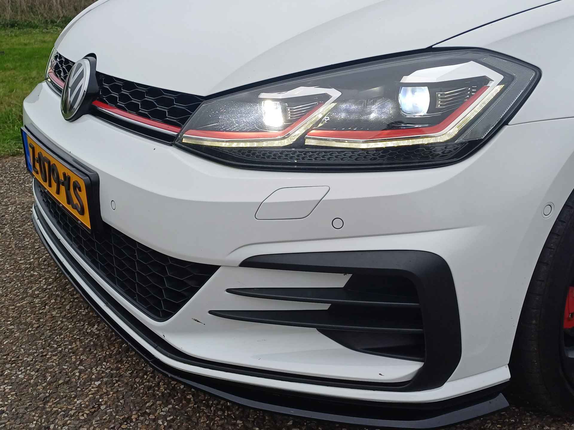 Volkswagen Golf 2.0 TSI GTI TCR | Pano dak | LED | Carplay | Digi Dash | Navi | Dynaudio | 290PK - 11/66