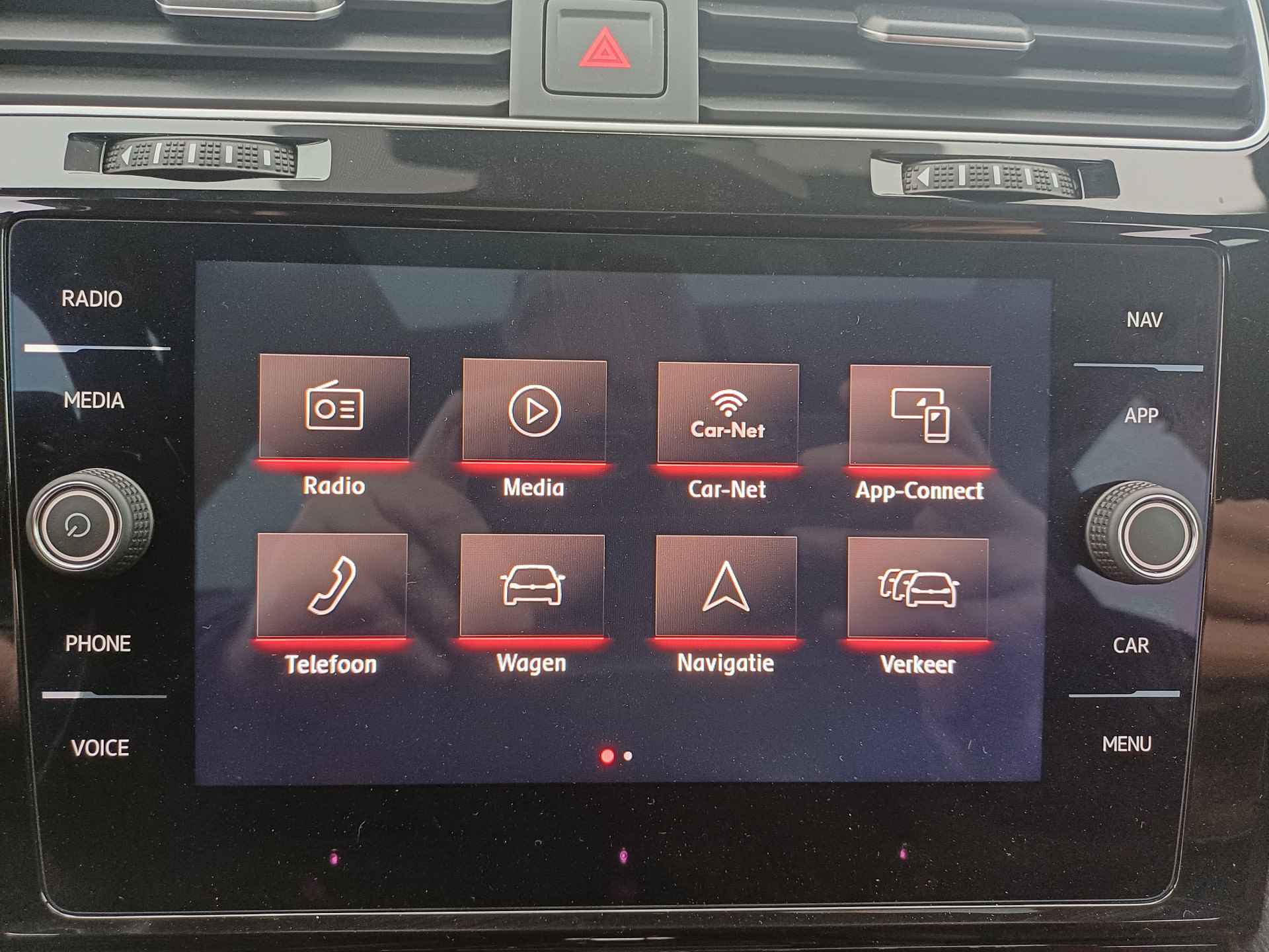 Volkswagen Golf 2.0 TSI GTI TCR | Pano dak | LED | Carplay | Digi Dash | Navi | Dynaudio | 290PK - 54/66