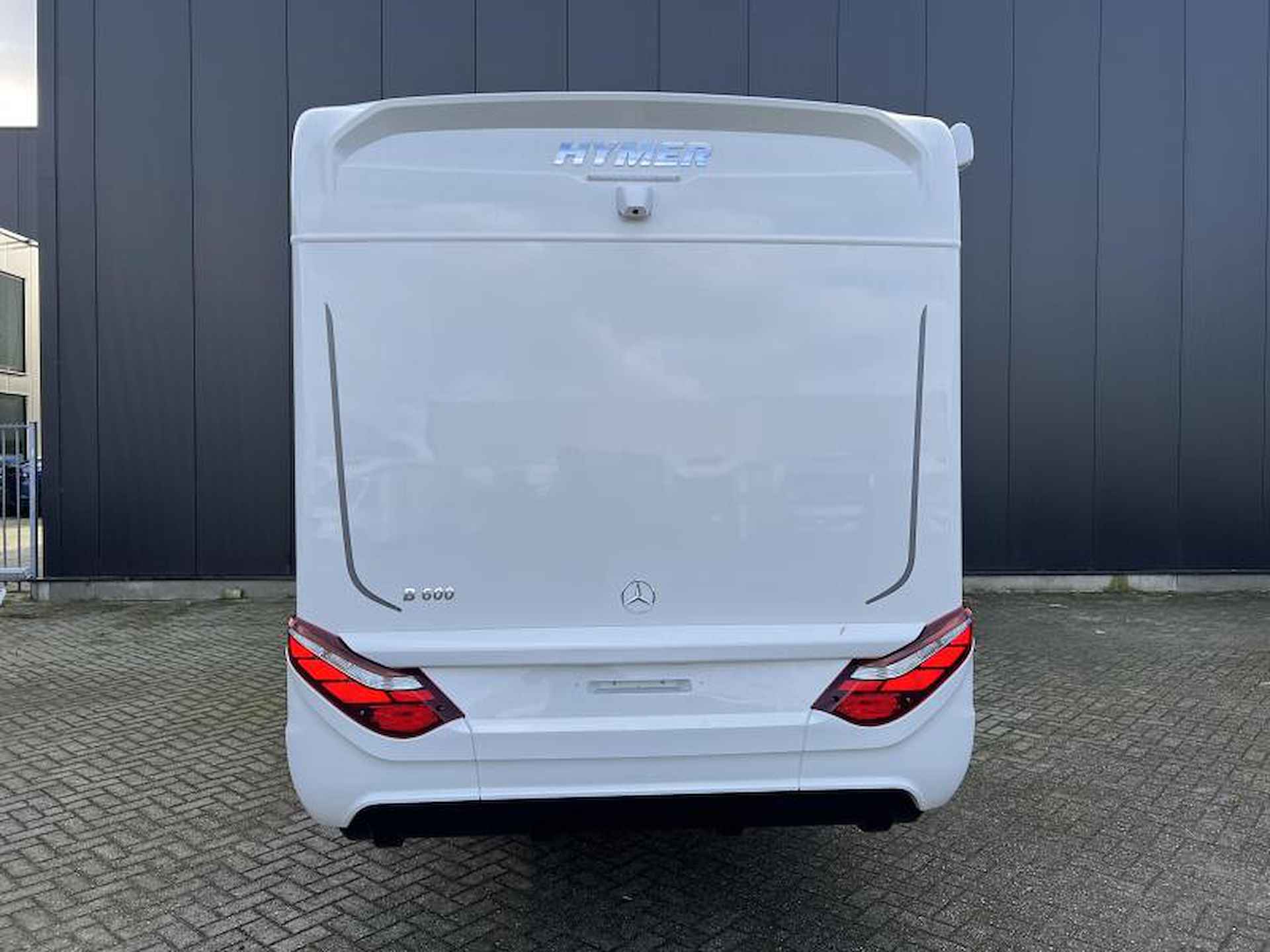 Hymer BMC-I 600 WhiteLine  Automaat - 4/16