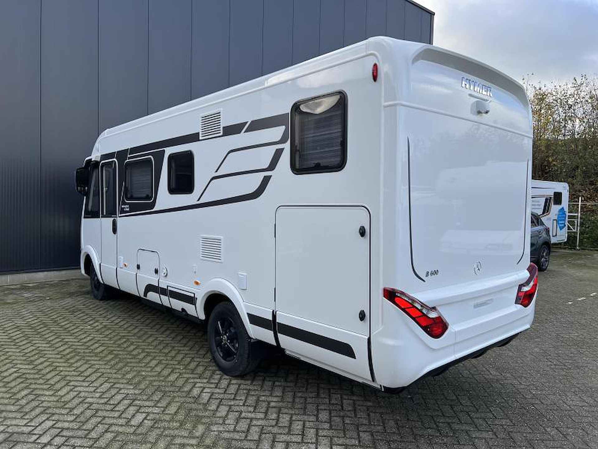 Hymer BMC-I 600 WhiteLine  Automaat - 5/16