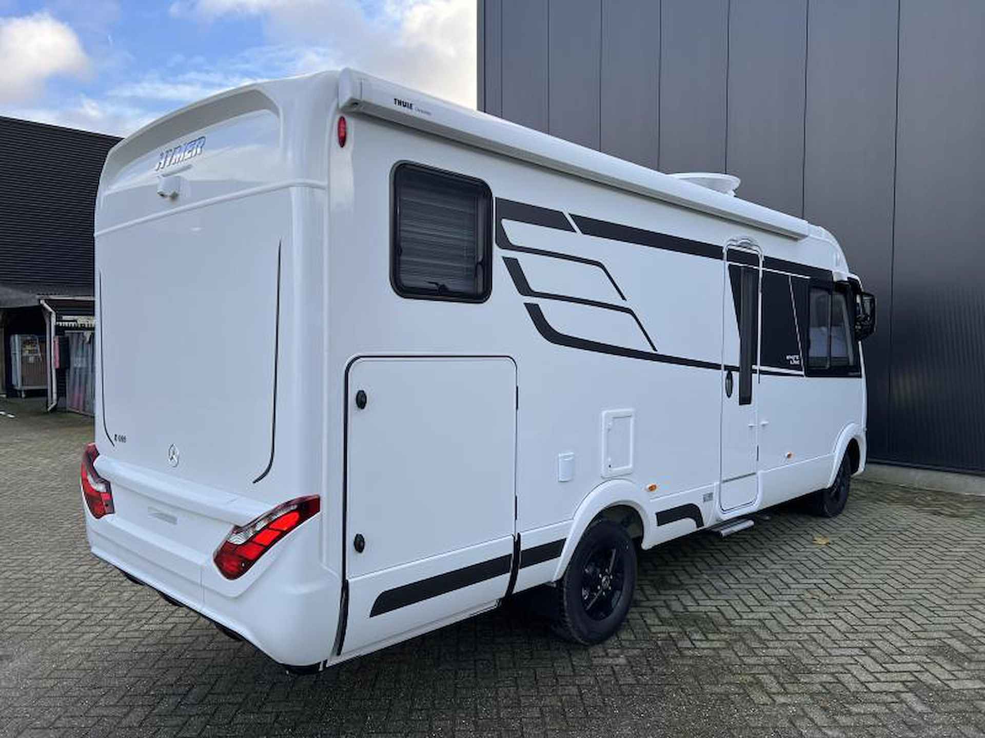 Hymer BMC-I 600 WhiteLine  Automaat - 7/16