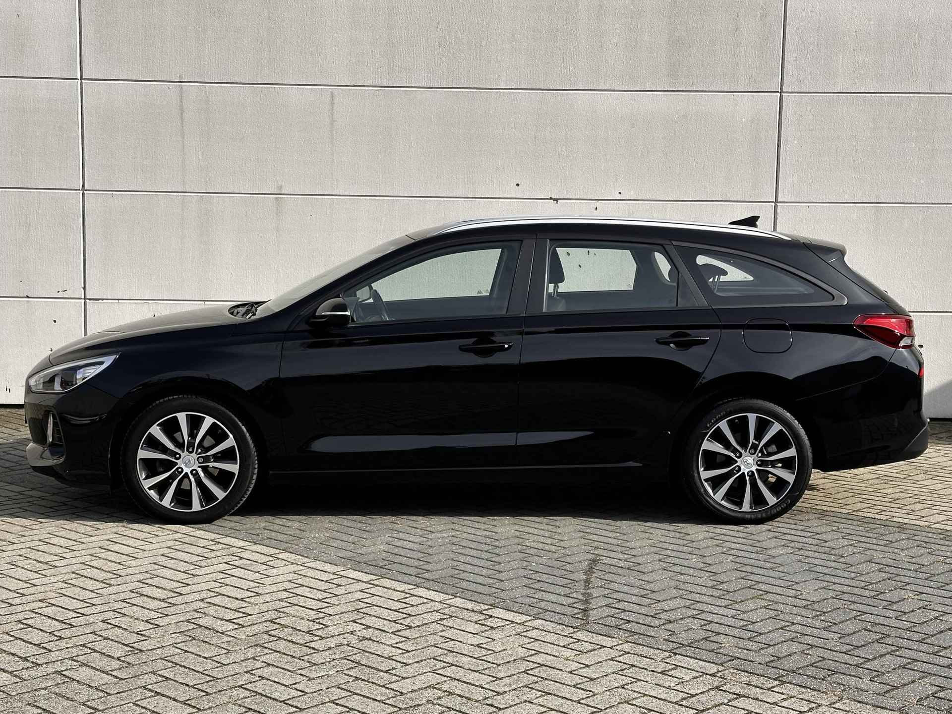 Hyundai i30 Wagon 1.4 T-GDI Comfort / Trekhaak / Climate Control / Navigatie / Apple CarPlay/Android Auto / Achteruitrijcamera / Lichtmetalen velgen / Lichtsensor / - 20/35