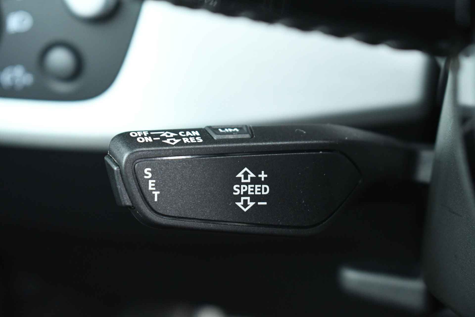 Audi A5 Cabriolet 2.0 TFSI 252pk quattro S-Line B&O HUD Massage Adp-demping Camera - 38/83