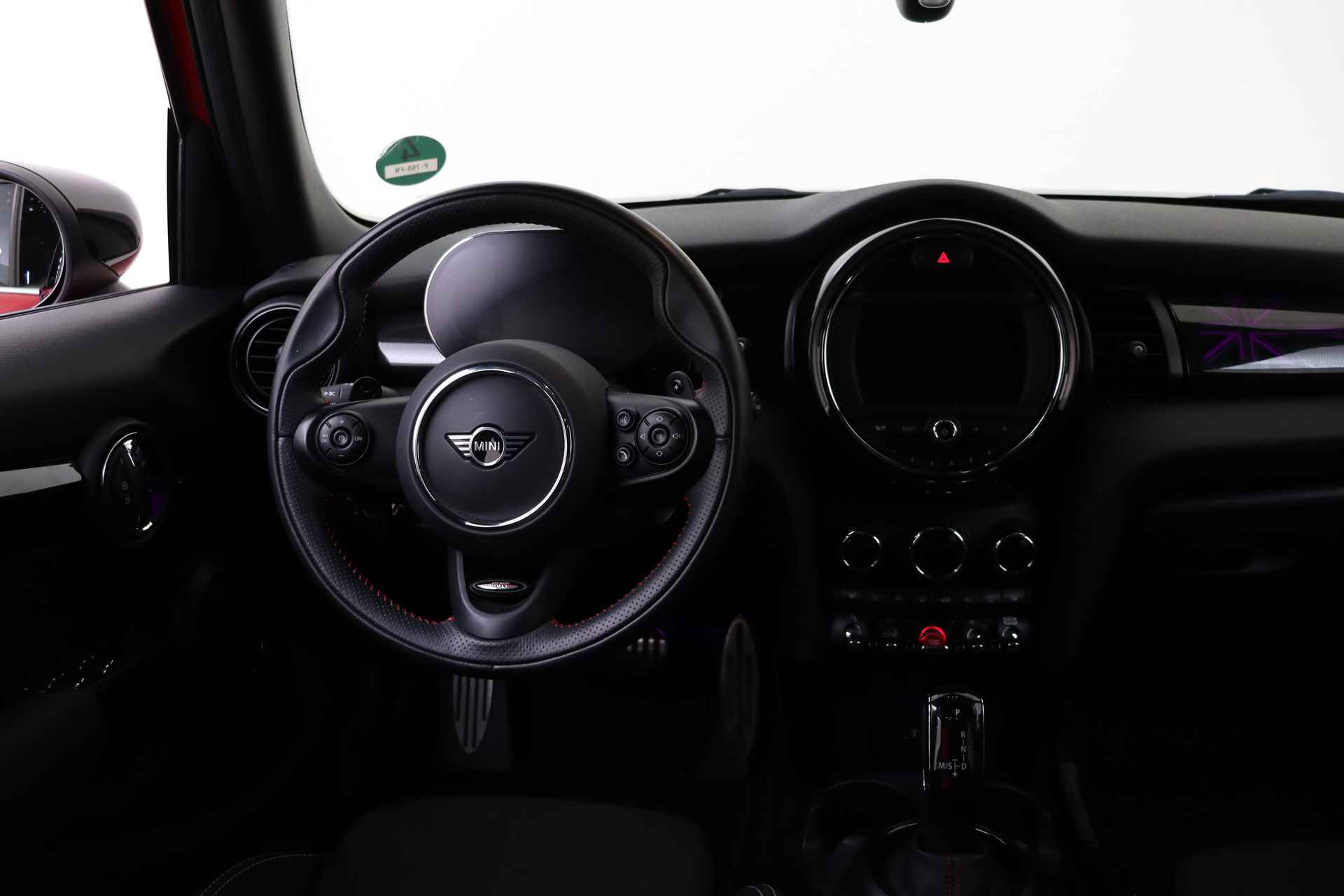 MINI Hatchback Cooper S Pepper Automaat / JCW Pakket / Panoramadak / Achteruitrijcamera / JCW Sportstoelen / Adaptieve LED / Park Assistant / Stoelverwarming - 21/61