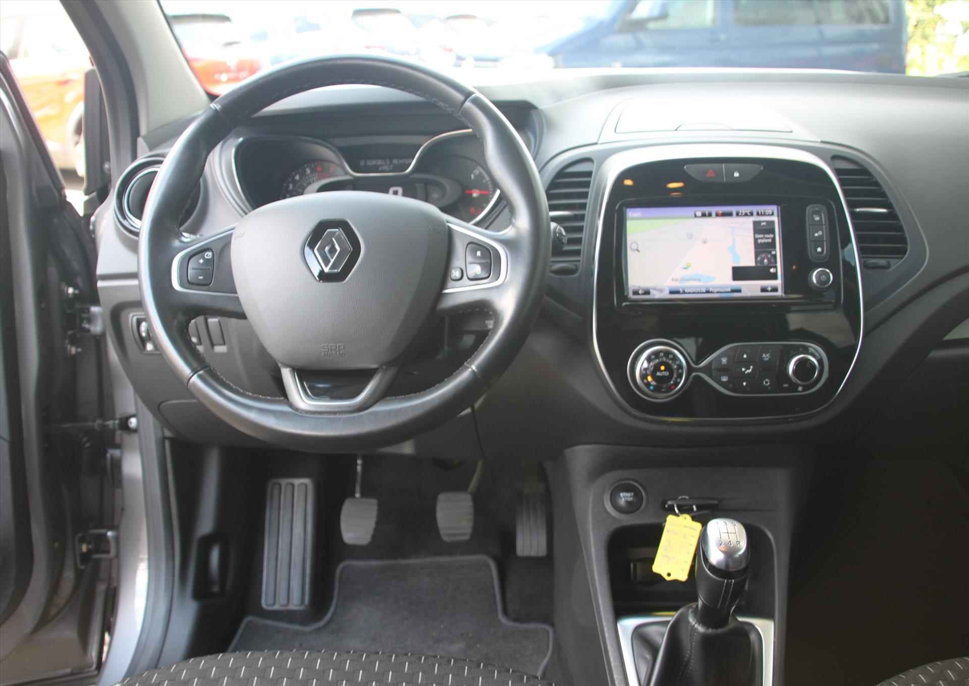 RENAULT Captur 90PK-DYNAMIQUE-46DKM-NAVI-CRUISE-CLIMA-CAMERA-PDC- - 10/22