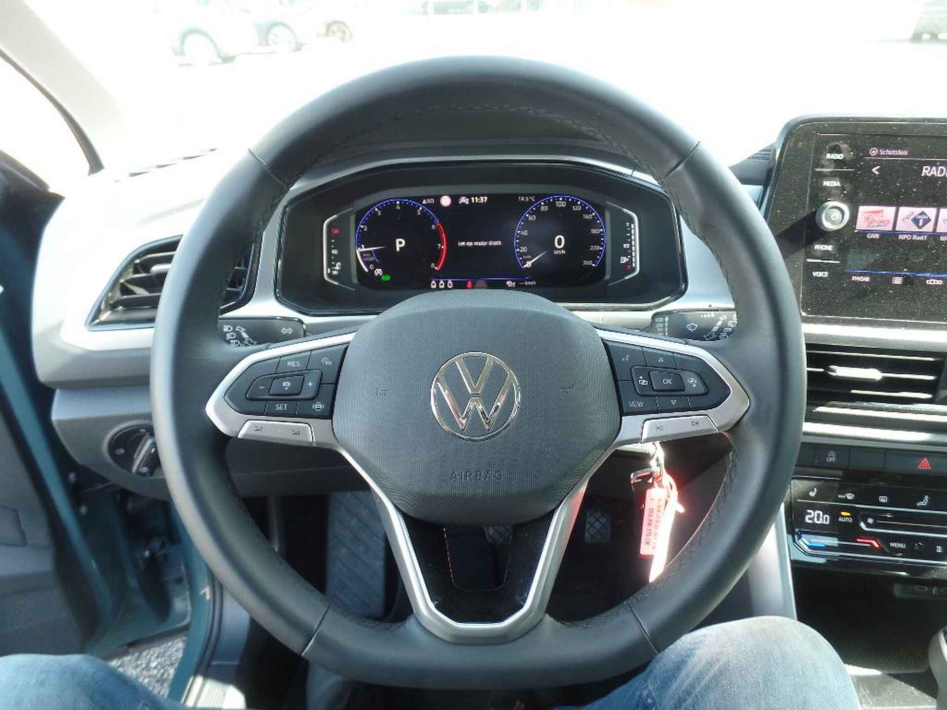 Volkswagen T-ROC 1.5 TSI AUTOMAAT STANDKACHEL TREKHAAK OPTIE'S 2022 - 9/17