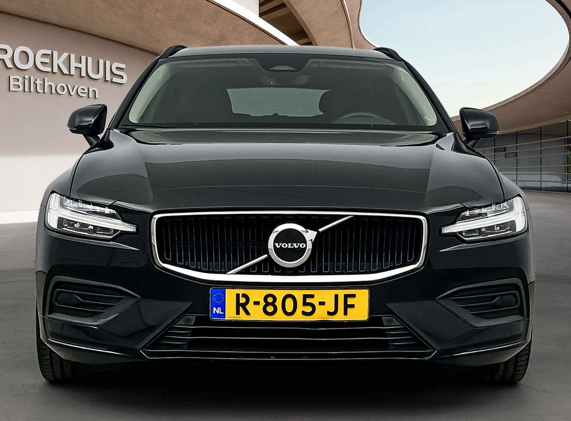 Volvo V60 B4 Core | Lederen bekleding | Stoel + Stuurverw. | Trekhaak | PDC + Camera | Trekhaak | Extra getint glas | - 6/29