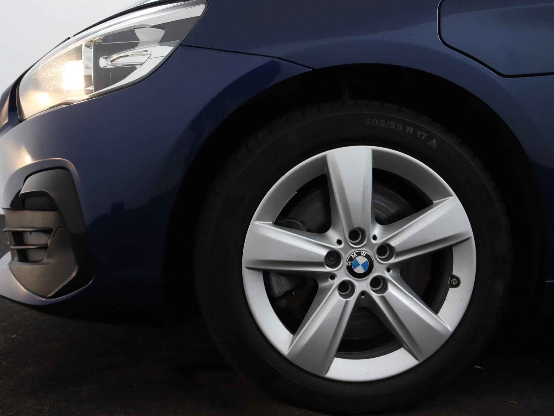 BMW 2-serie Active Tourer 225xe iPerformance eDrive Edition | Navigatie | Cruise control | - 23/30