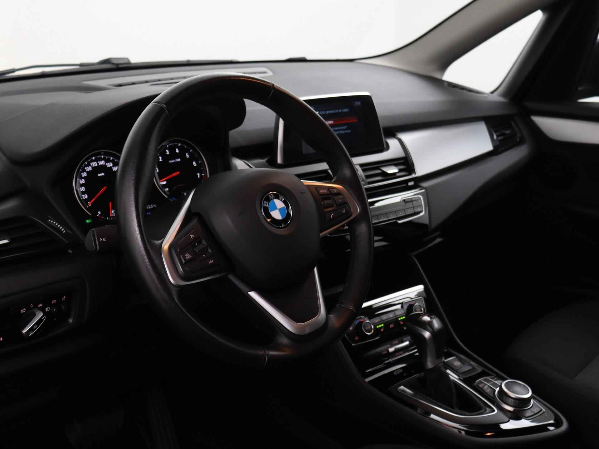 BMW 2-serie Active Tourer 225xe iPerformance eDrive Edition | Navigatie | Cruise control | - 26/30