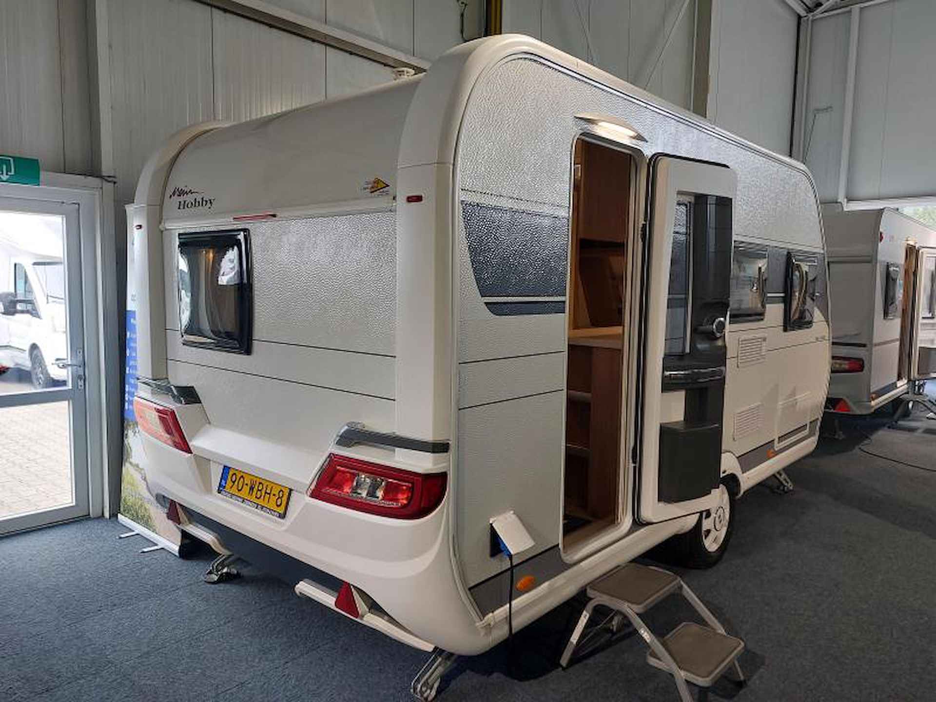 Hobby De Luxe 440 SF 2021 Voortent+Fietsenrek - 3/12