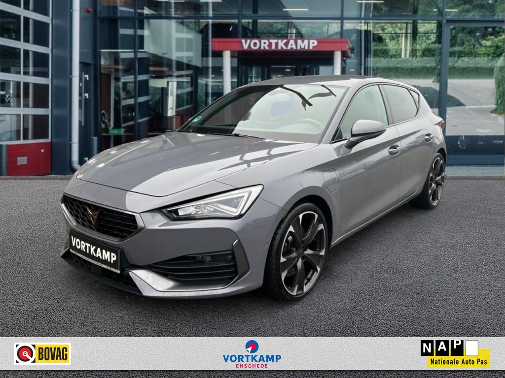 CUPRA Leon 1.4 TSI DSG VZ E-HYBRID SPORT-STUUR/CAMERA/NAVI/ACC/CARPLAY/STOE