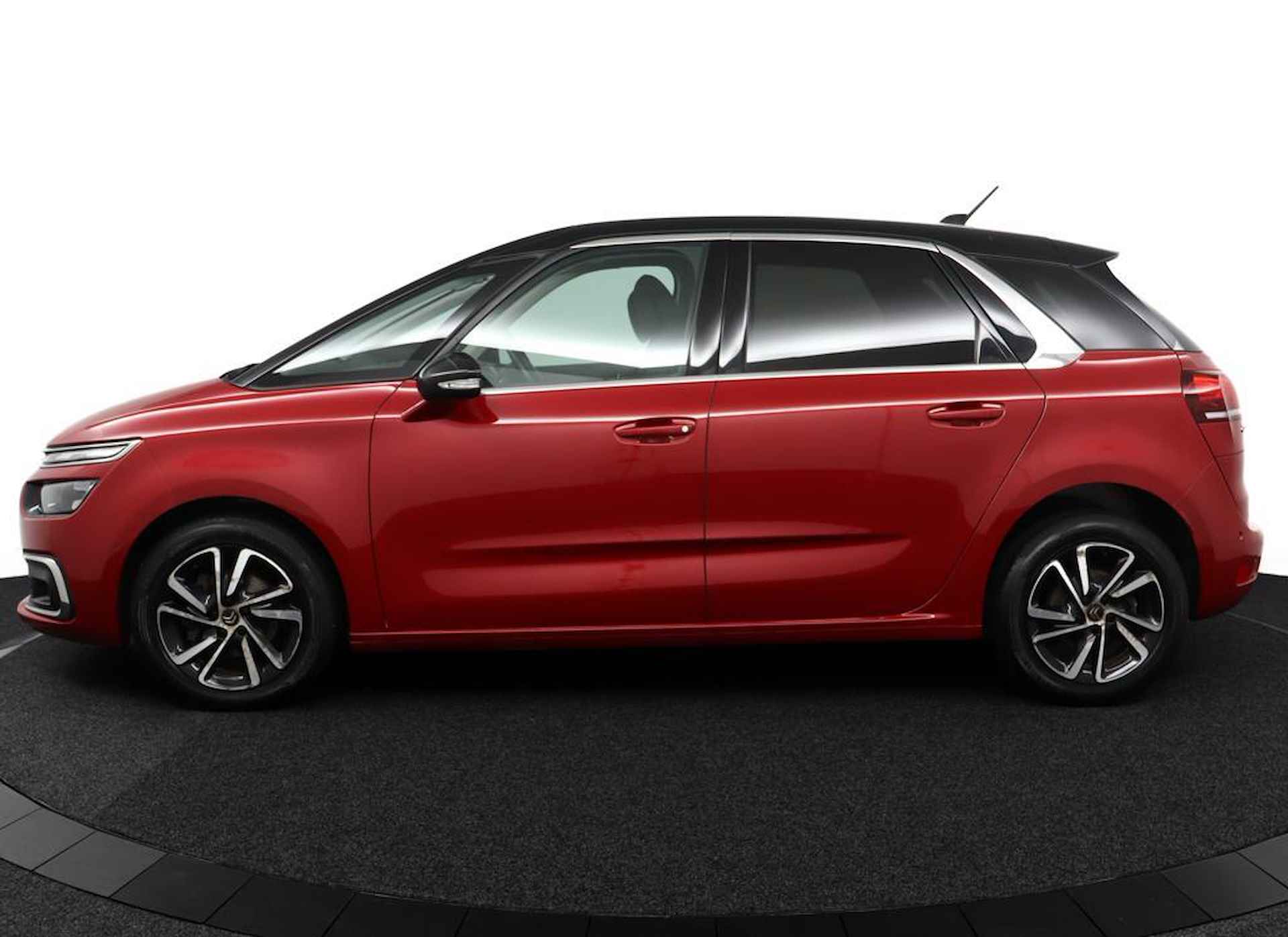 Citroen C4 Picasso 1.2 130pk Feel | Navigatie | Trekhaak | Climate Control | Camera | Two Tone lak | PDC V+A | LMV 17 inch - 8/45