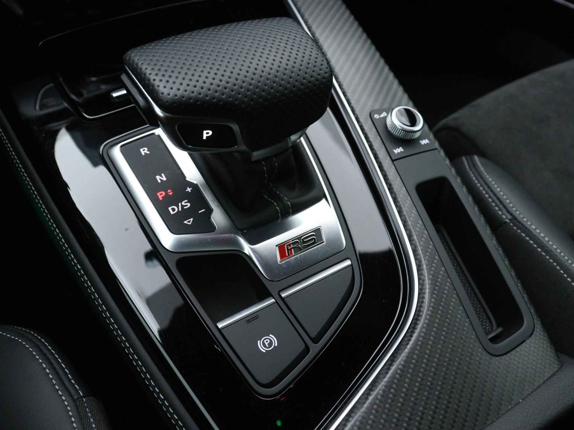 Audi RS4 Avant 2.9 TFSI RS 4 quattro 450 PK | Beschikbaar op afspraak | Automaat | Led | Memory | Getint glas | Bang & Olufsen | Panoramadak | Camera | Stoelverwarming | Cruise control | Elektrische Kofferklep | Lichtmetalen velgen | - 26/37