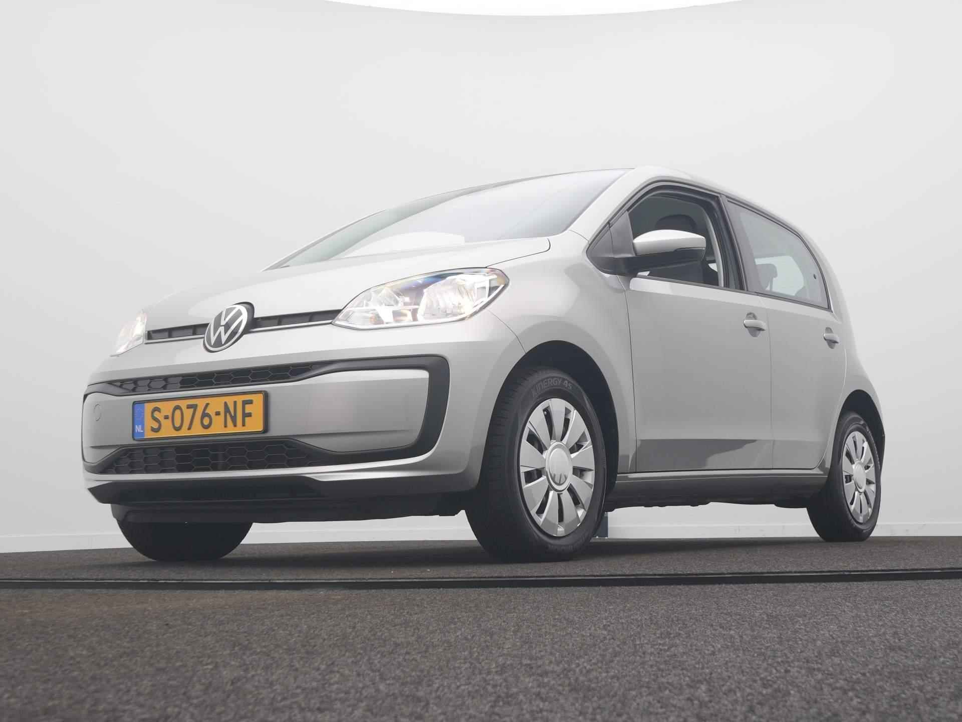 Volkswagen Up! 1.0 Clima / Camera / Metallic - 9/29