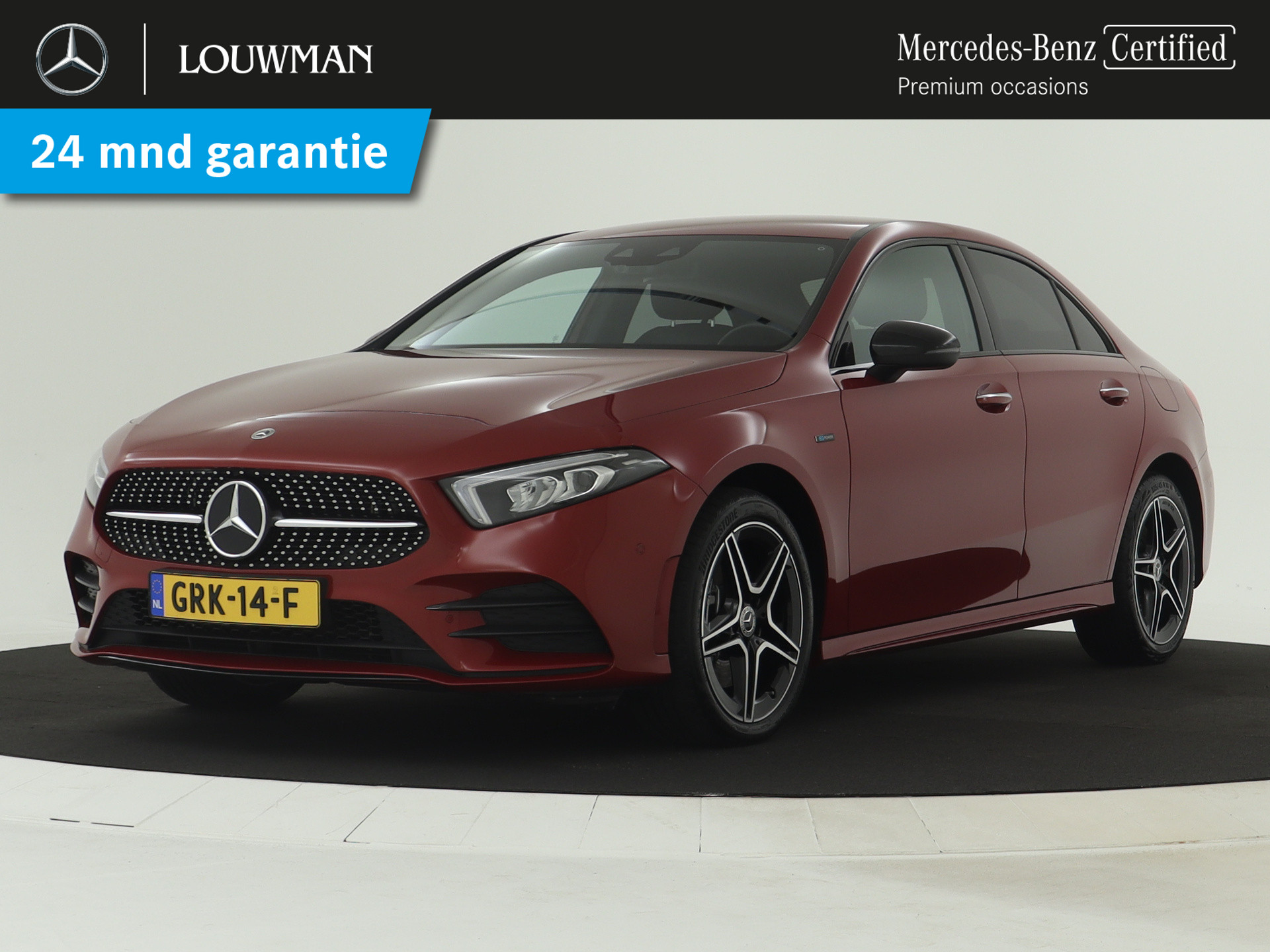 Mercedes-Benz A-Klasse 250 e AMG Plug-In Hybride | Achteruitrijcamera | Nightpakket | Sfeerverlichting | Apple Carplay | Inclusief 24 maanden MB Certified garantie voor Europa.