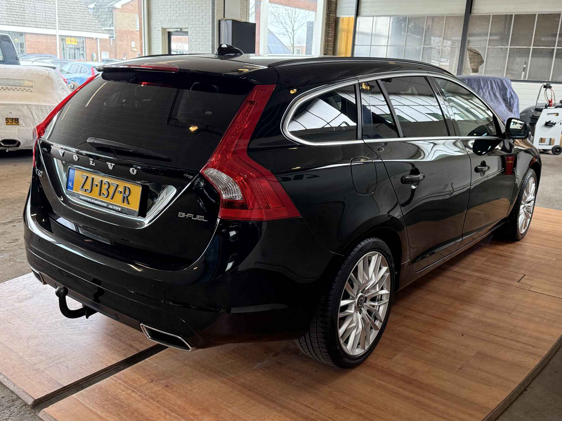 Volvo V60 2.0 T5 Momentum - 11/16