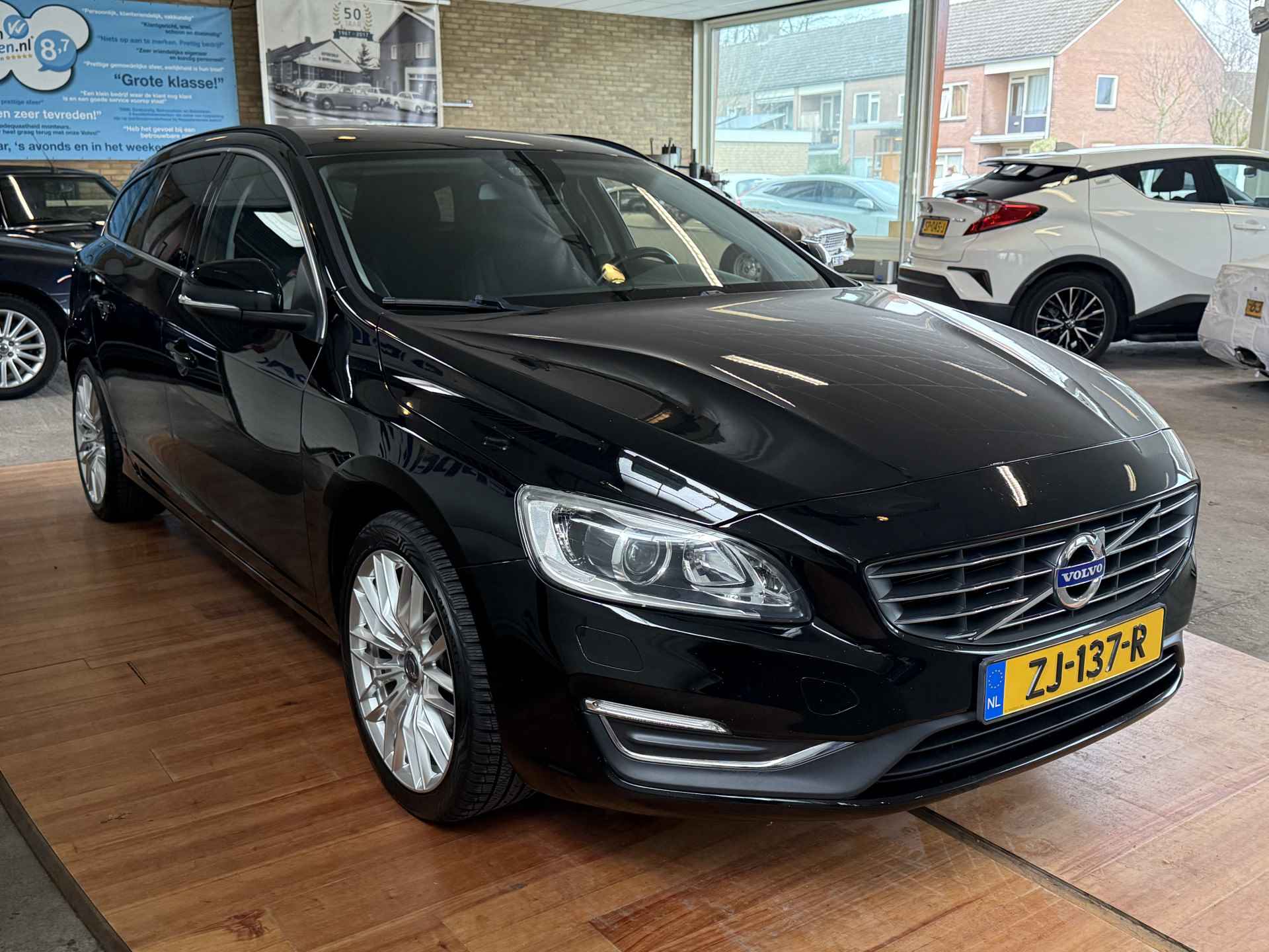 Volvo V60 2.0 T5 Momentum - 15/16