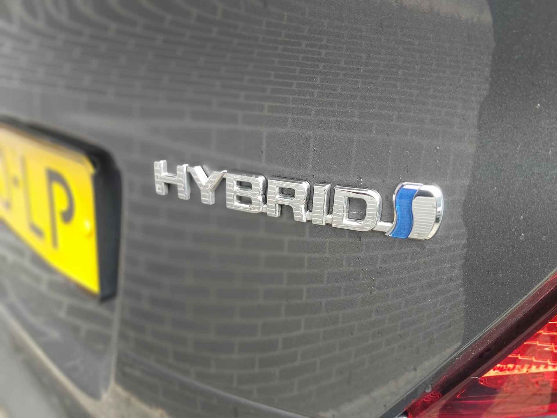Toyota C-HR 1.8 Hybrid Active - 22/22