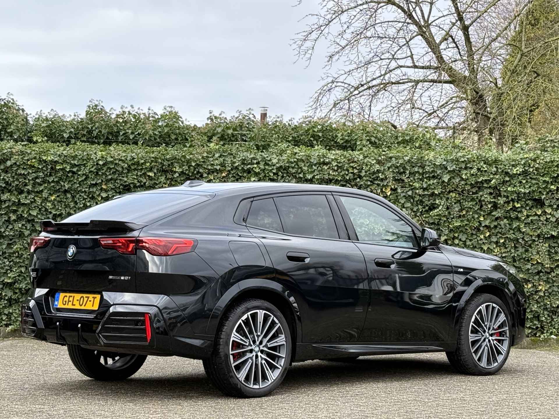 BMW X2 sDrive20i | M-Sport Pro | 20'' | Panorama | Harman/Kardon | Stuur + Stoelverw. - 3/36