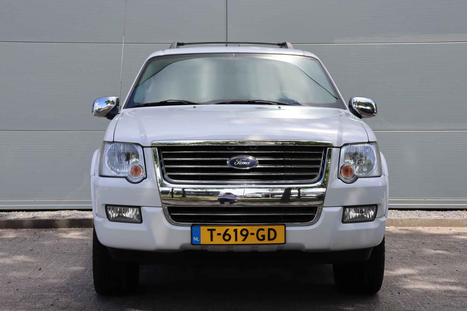 Ford Explorer 4.0 V6 / 7-Persoons / Automaat / Youngtimer - 2/31