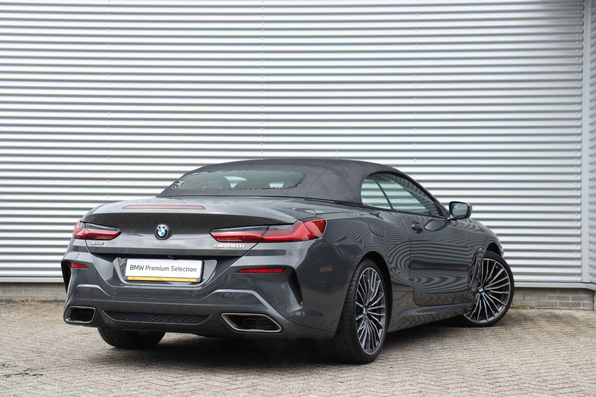 BMW 8 Serie Cabrio M850i xDrive | High Executive / M Sport / Bowers & Wilkins / Driving Assistant Prof. / Adaptief M Onderstel Prof. / Stoelventilatie / Soft Close - 4/60