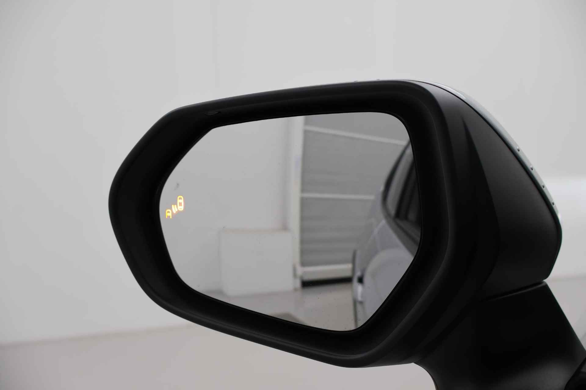 Toyota Yaris Cross 1.5 Hybrid Executive Panoramadak Dodehoek Head-Up Display - 6/38