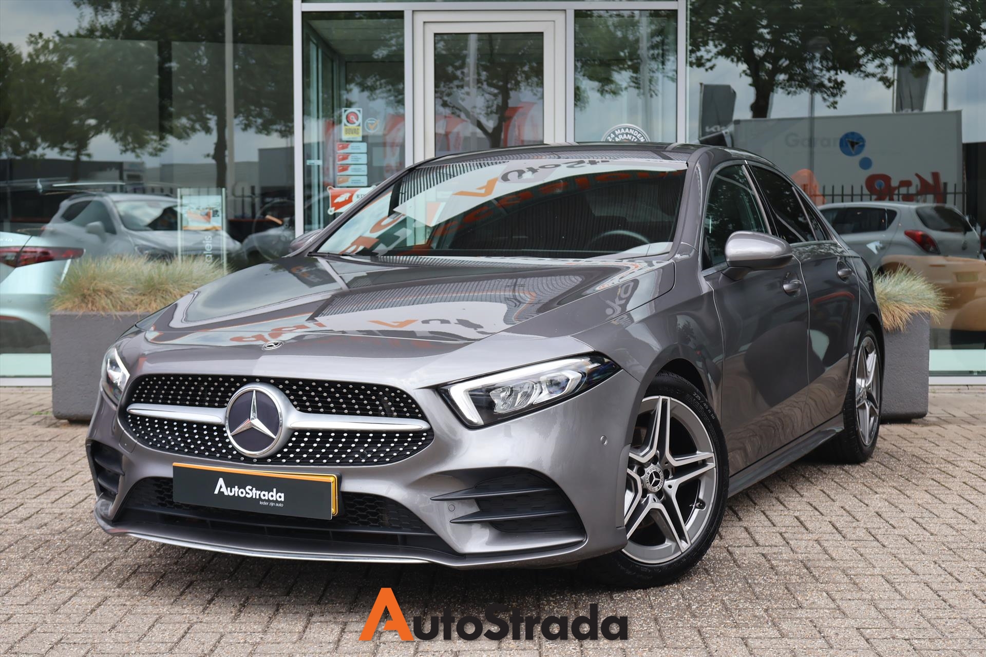 Mercedes A-Klasse A200 AMG-Line Limousine 163pk | Camera | Climate | Keyless Go | Cruise | Bluetooth