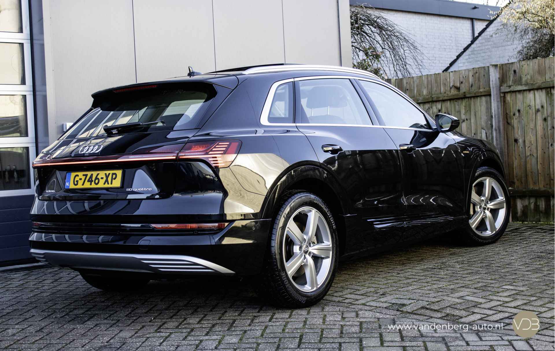 Audi e-tron 50 quattro Launch edition PANO LEER Origineel NL - 3/13