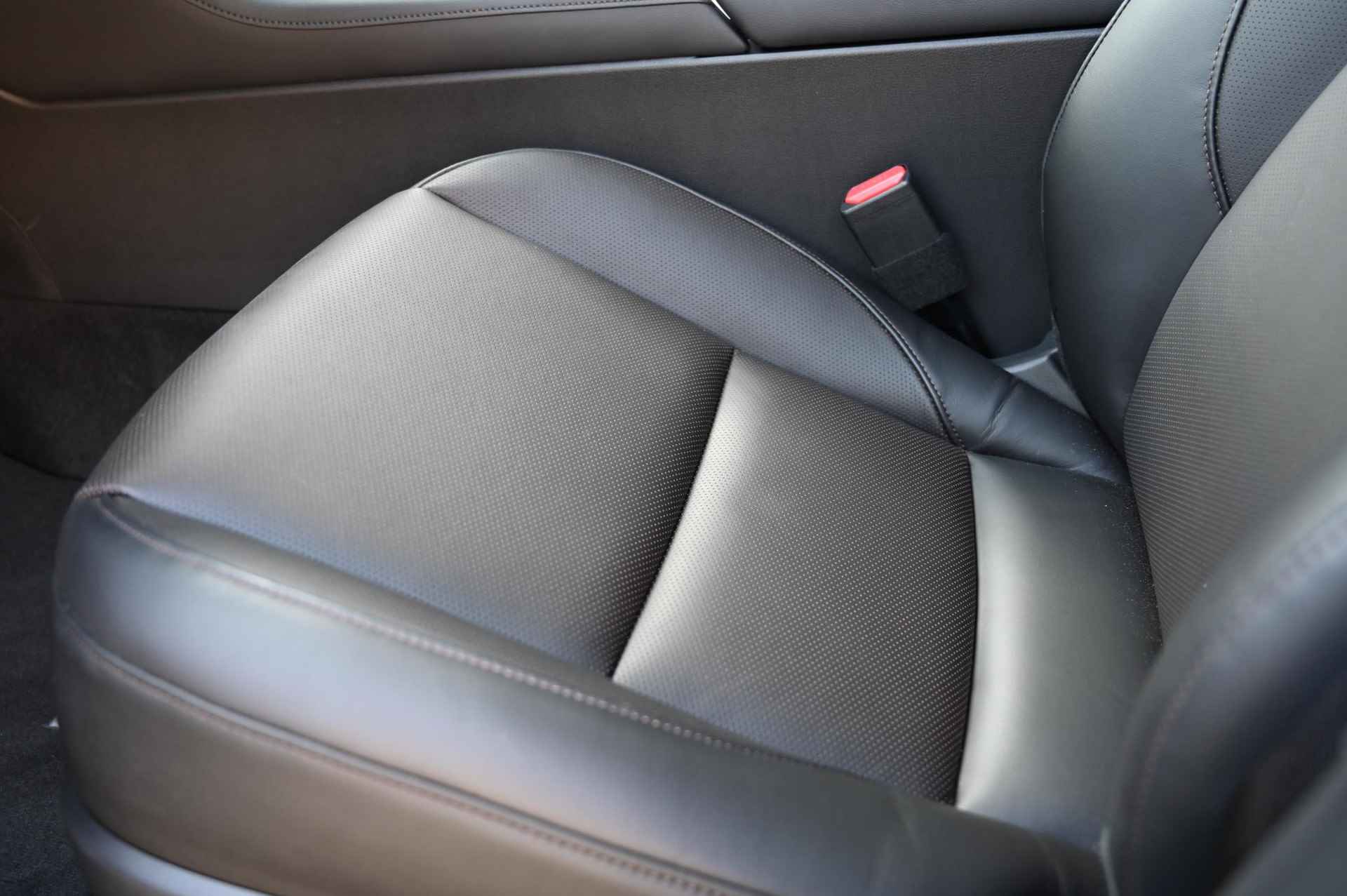 Mazda 3 e-SkyActiv-X 186 6MT Exclusive-line met Black Comfort Pack/ Driver Assistance & Sound Pack/ Design Pack en Sunroof *Demo* - 32/73