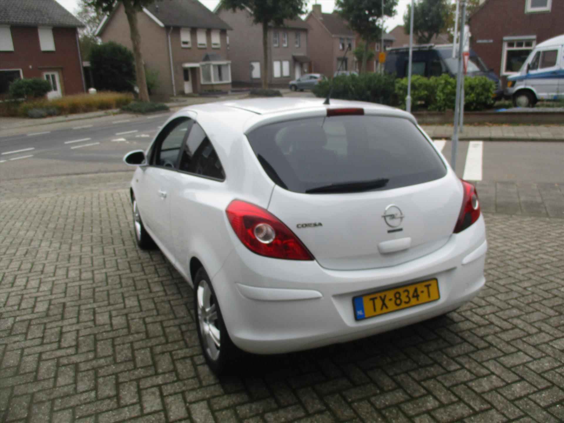 OPEL Corsa 1.2 16V 3D WR Enjoy / Stoel+stuurwielverwarming - 4/14