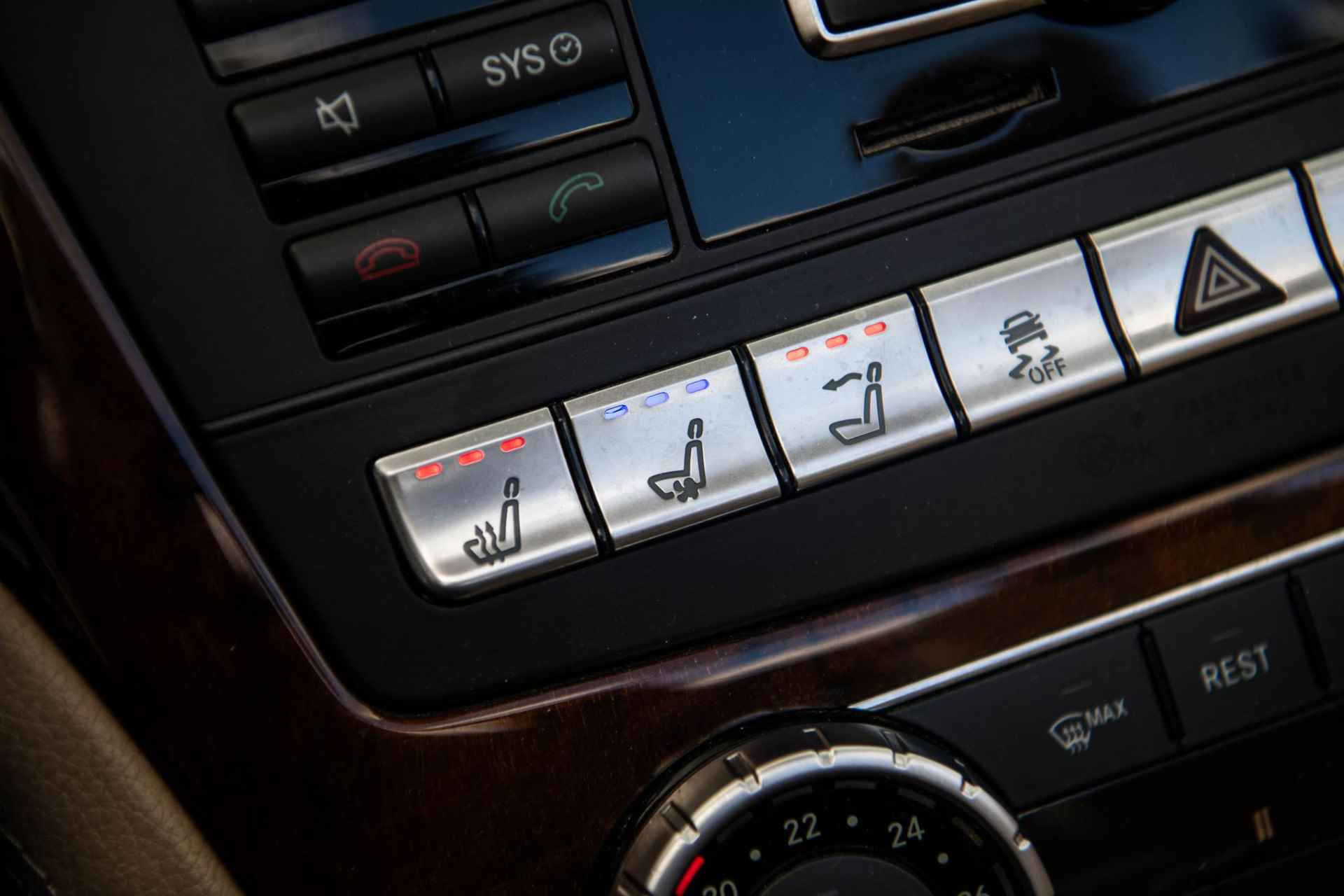 Mercedes-Benz SL-klasse 350 | Facelift | AMG | Camera | Memorystoelen | Airscarf | - 24/54