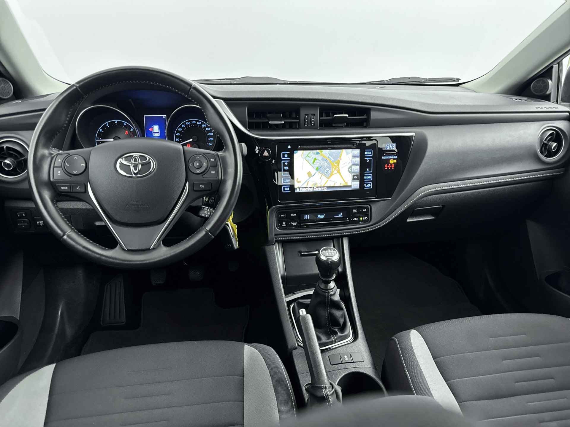 Toyota Auris Touring Sports 1.3 Aspiration | Navigatie | Climate Control | Cruise Control | LM velgen | - 6/40