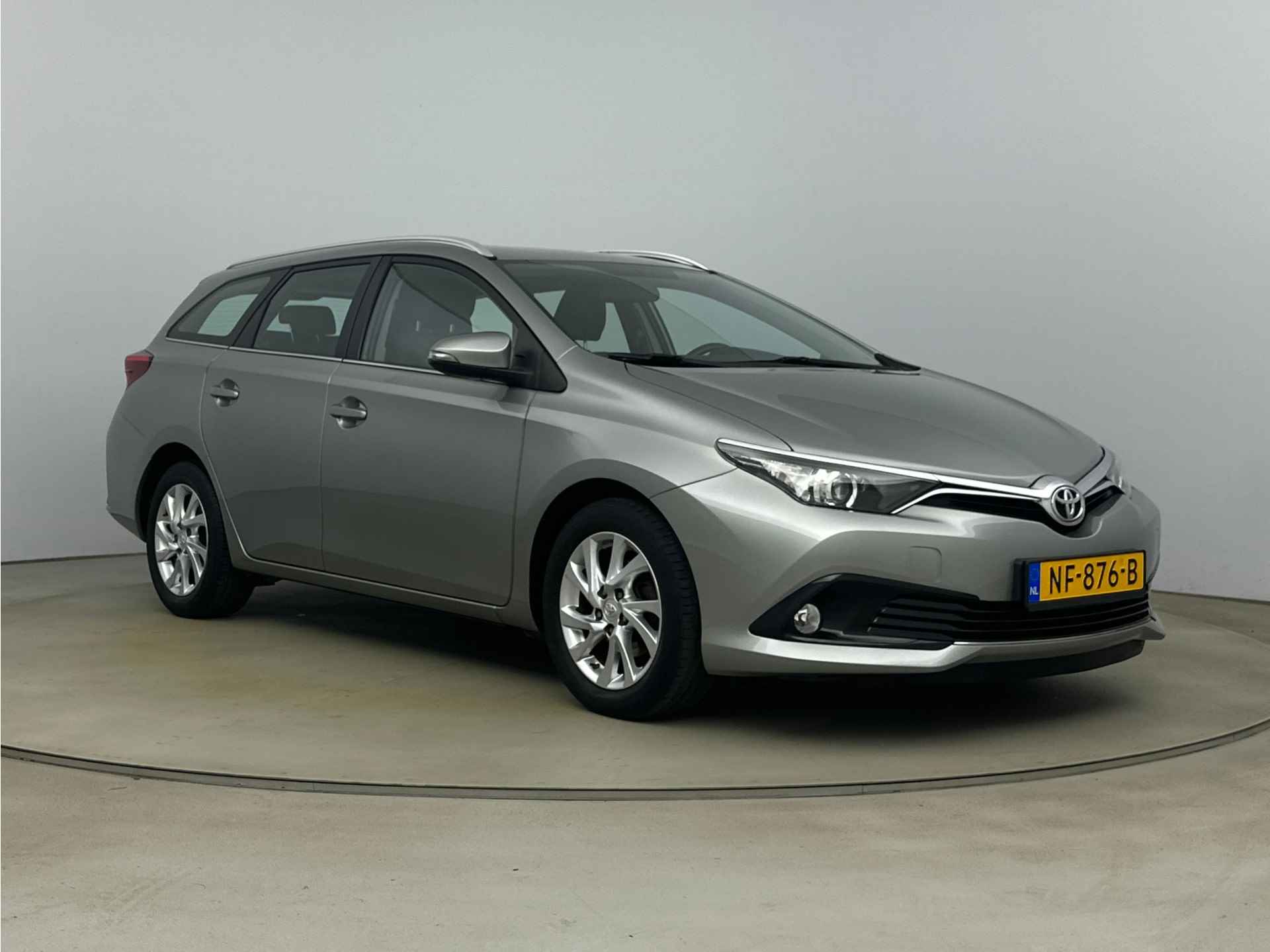 Toyota Auris Touring Sports 1.3 Aspiration | Navigatie | Climate Control | Cruise Control | LM velgen | - 27/40