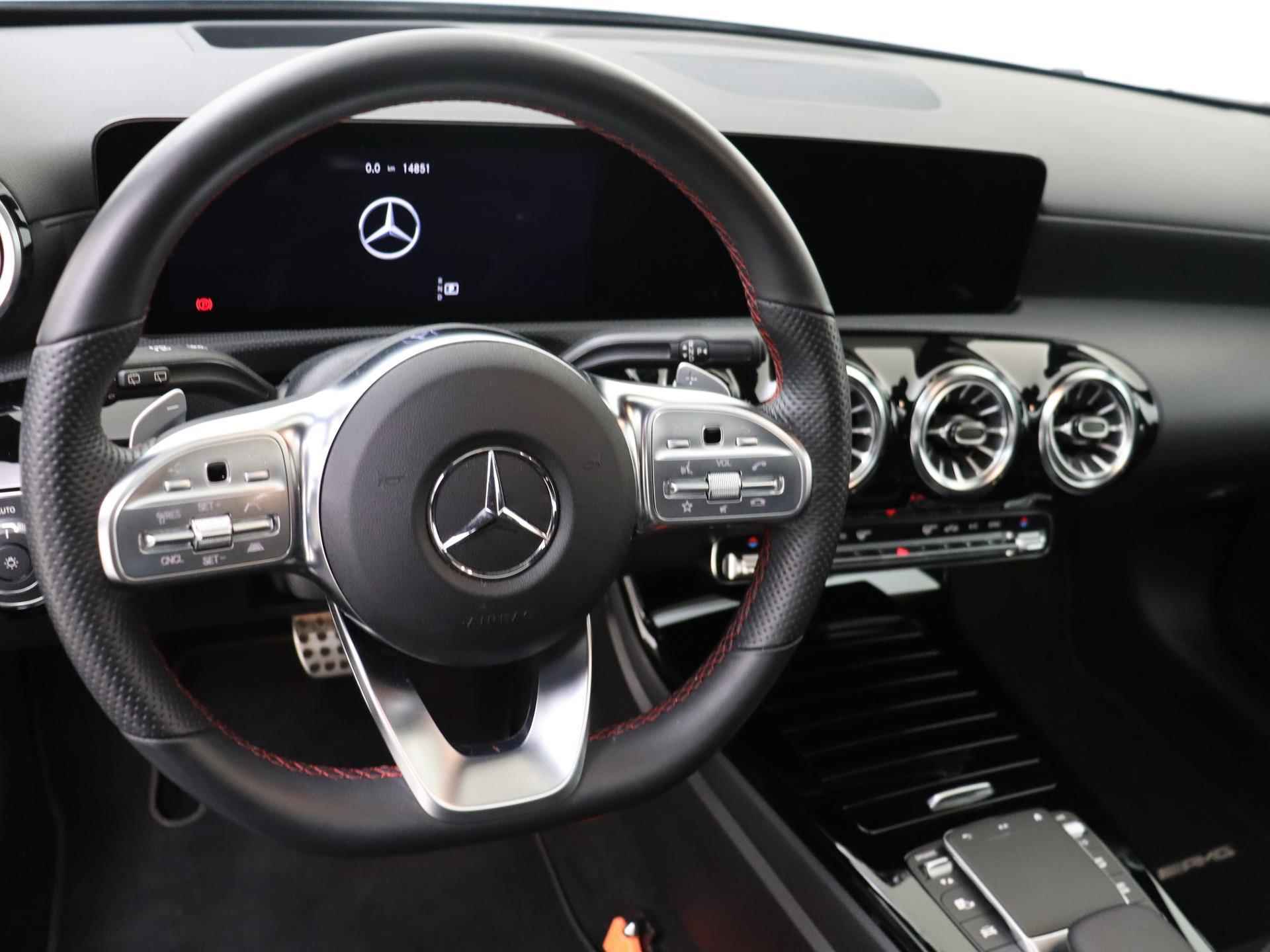 Mercedes-Benz A-Klasse 180 AMG Line / Night-Pakket / 360Graden-camera / Stoelverwarming / Panaroma-schuifdak / Headup-Display / Keyless-Go / - 4/31