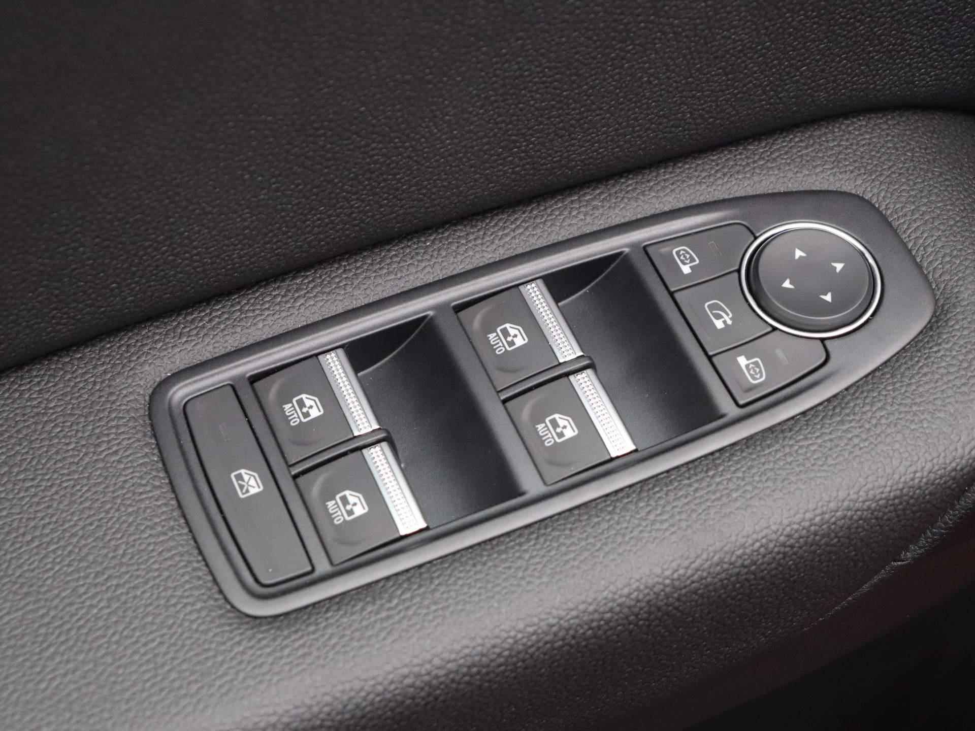 Renault Captur E-Tech Plug-in Hybrid 160pk techno | Rondomzicht camera | Adaptief cruise control | Stuurverwarming | 18' lm velgen | 9,3" touchscreen | - 16/42
