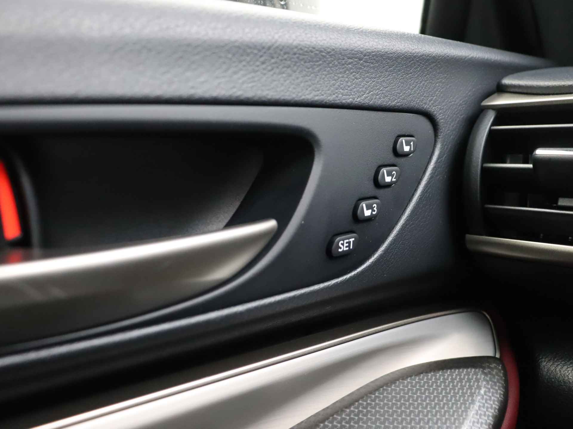 Lexus RC 300h F Sport Line | Adaptief Demping Systeem | Stoelverwarming en - Ventilatie | DAB+ | - 29/42