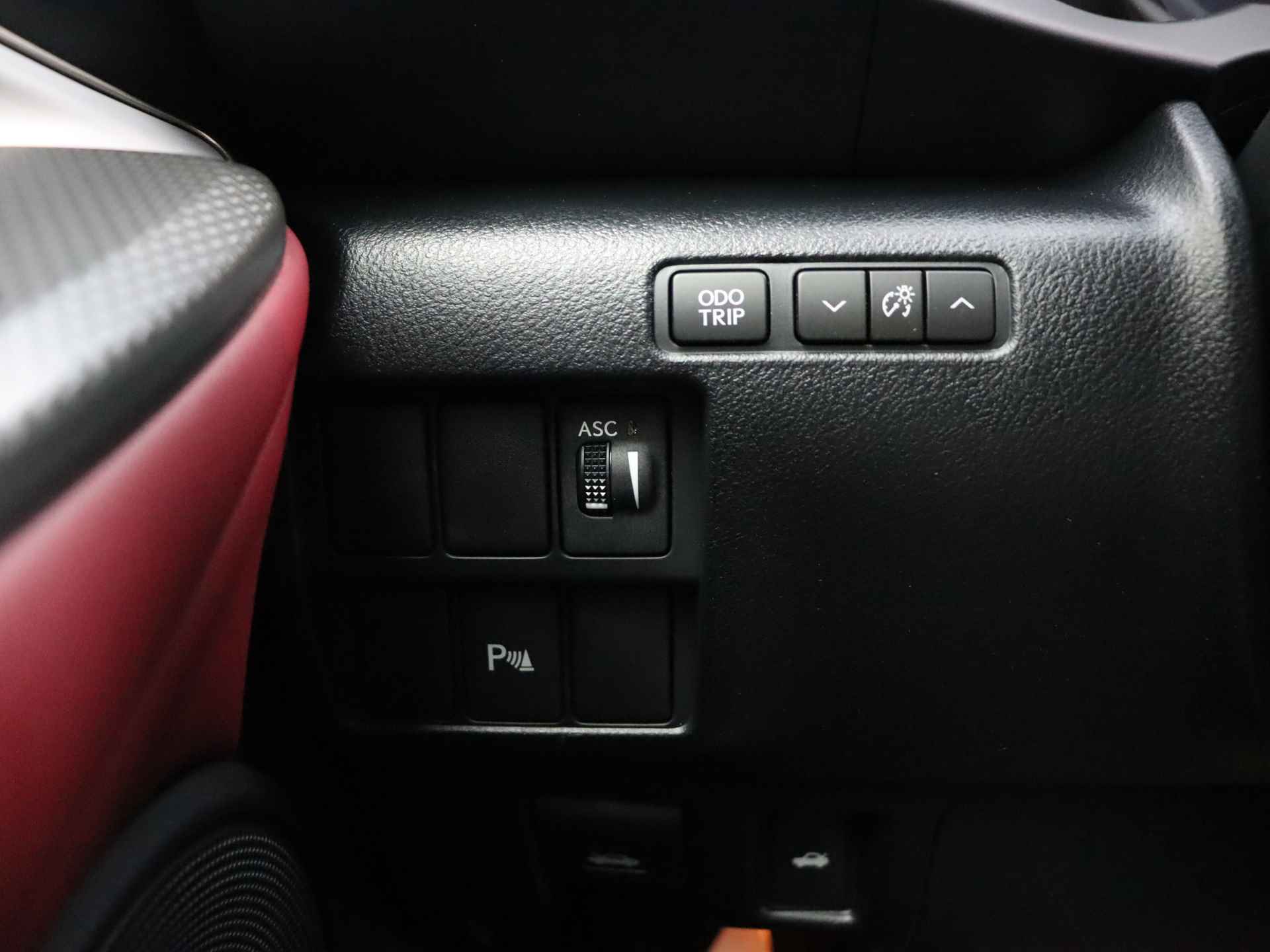 Lexus RC 300h F Sport Line | Adaptief Demping Systeem | Stoelverwarming en - Ventilatie | DAB+ | - 31/42