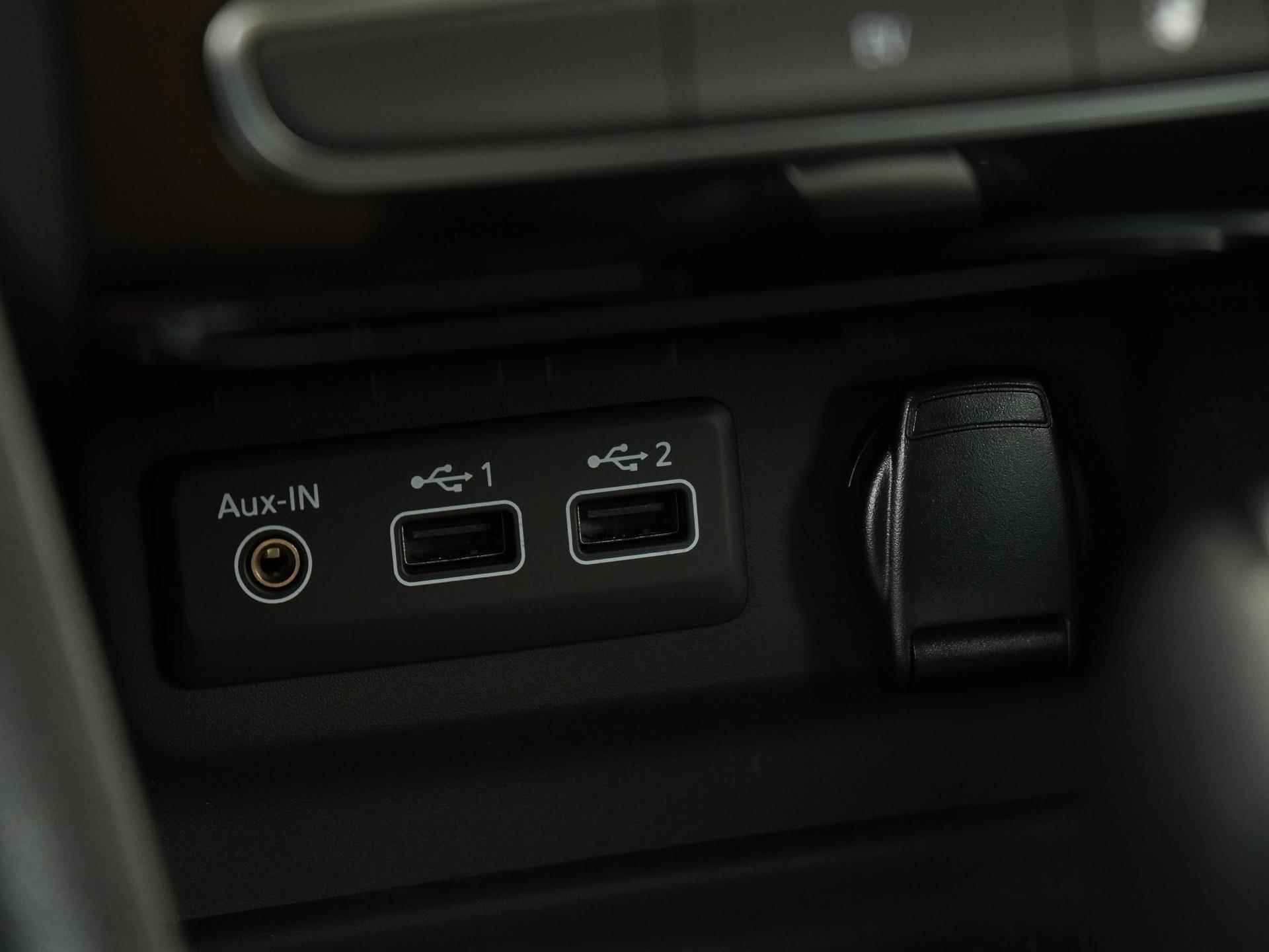 Renault Mégane Estate 1.6 E-Tech Plug-In Hybrid 160 Intens | LED | Camera | Head-up  | 9,3" Easy Link | - 12/38