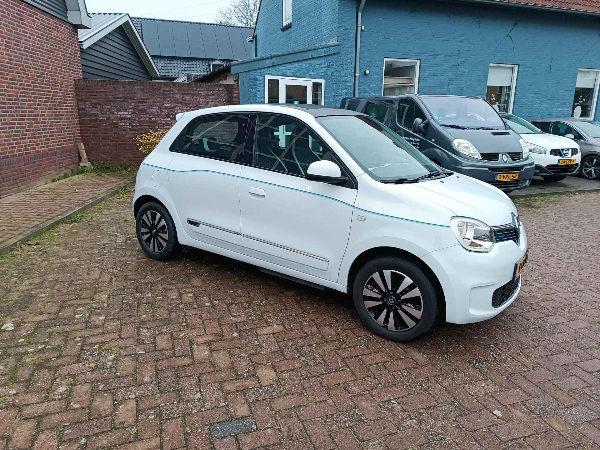 Renault Twingo Z.E. R80 Schuifdak, stoelverw. Carplay - 23/28