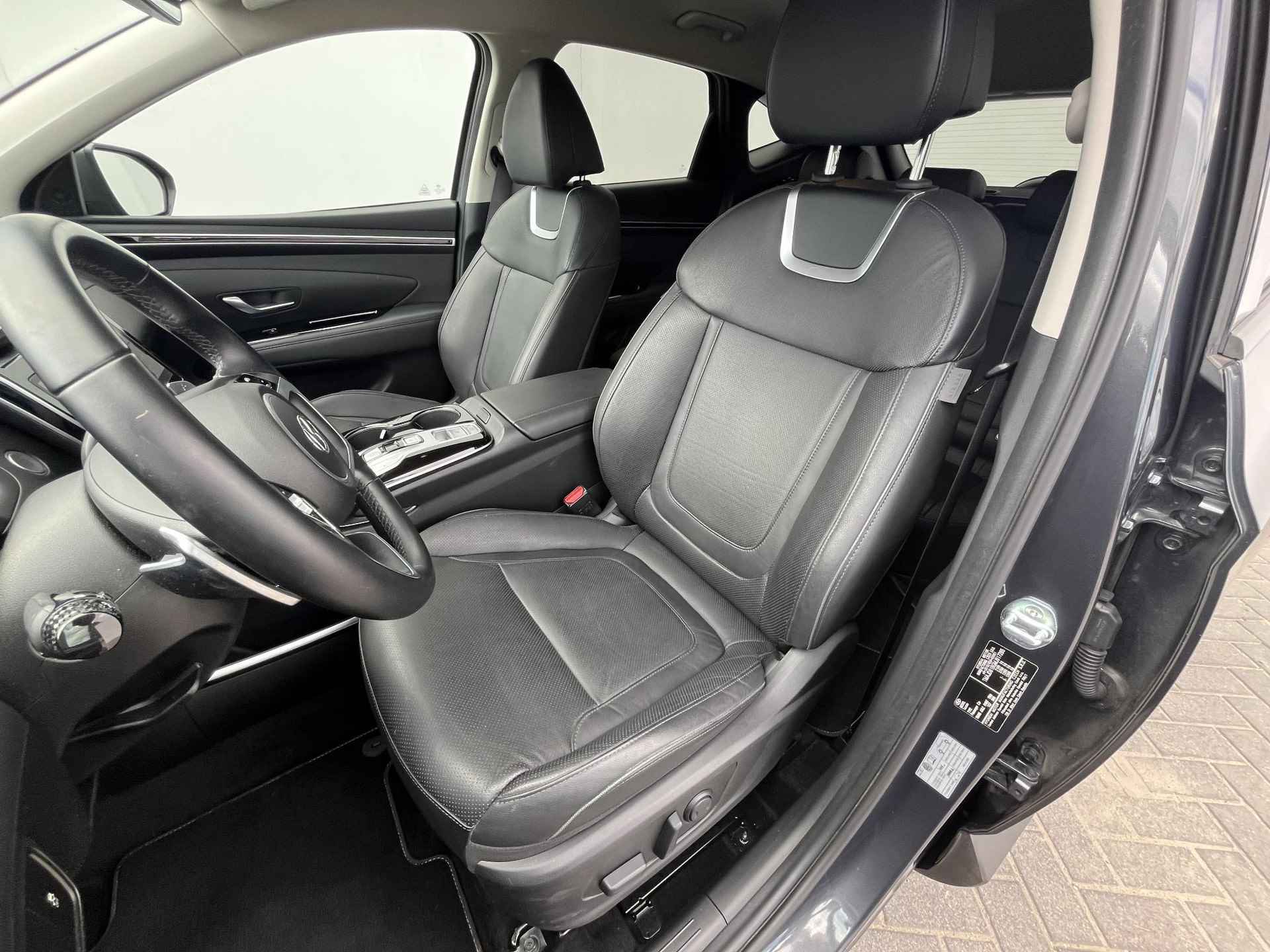 Hyundai Tucson 1.6 T-GDI MHEV 150pk Automaat Comfort / Lederen bekleding / 1650kg Trekgewicht / Navigatie / Climate control / Keyless / Stoelverwarming / Krell Audio - 6/51