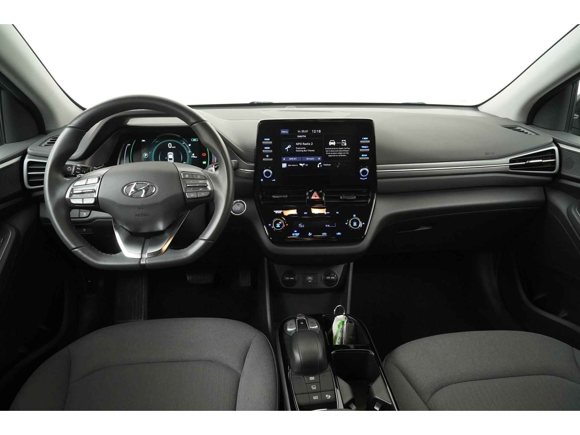 Hyundai IONIQ EV 38 kWh | na subsidie 17695 | Apple Carplay | Zondag Open! - 5/39