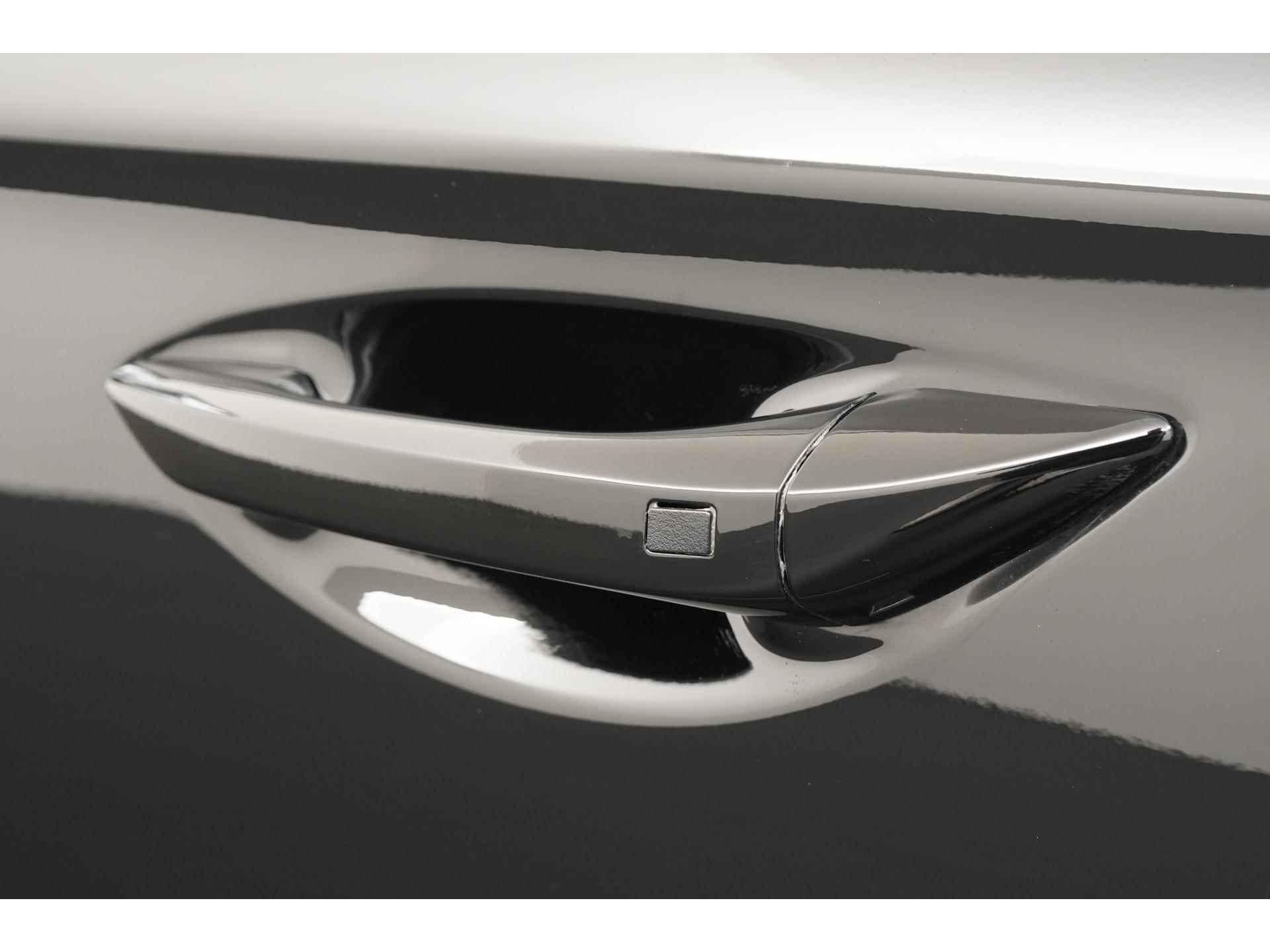 Hyundai IONIQ EV 38 kWh | na subsidie 17695 | Apple Carplay | Zondag Open! - 35/39